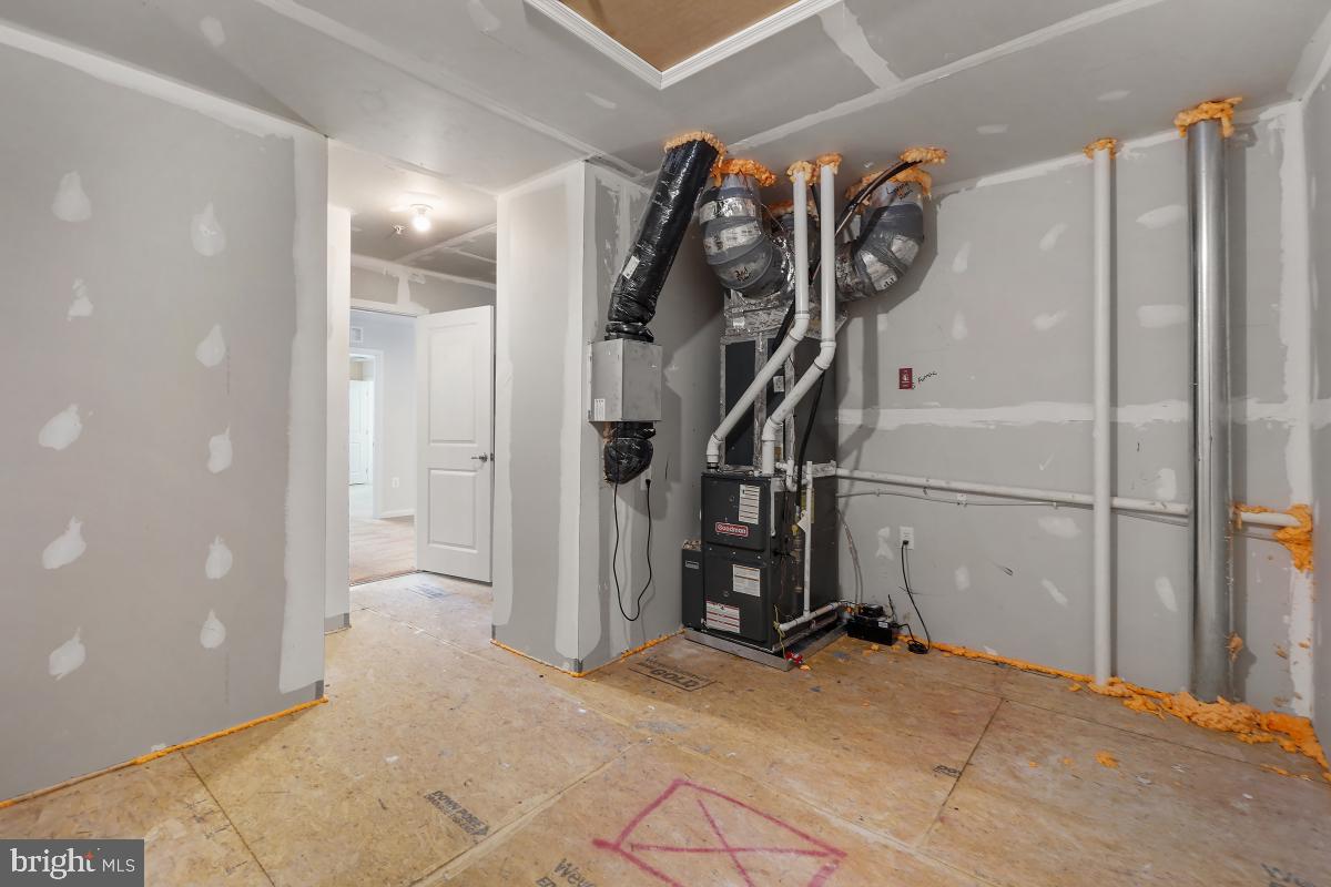 BALLENGER RUN - Residential