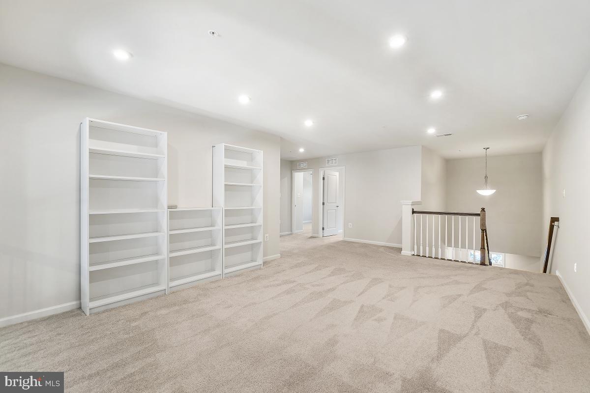 BALLENGER RUN - Residential