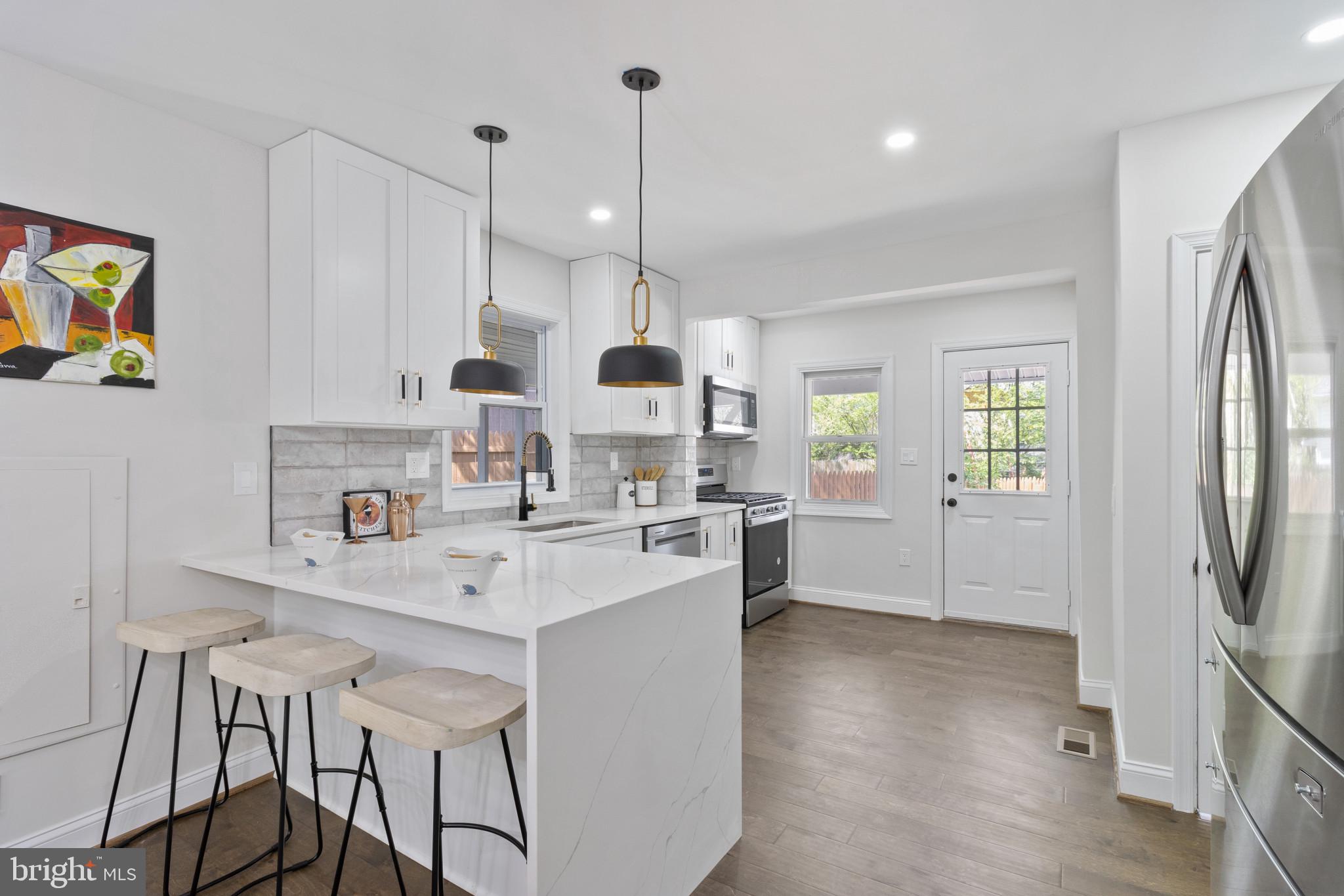 BRENTWOOD - Residential