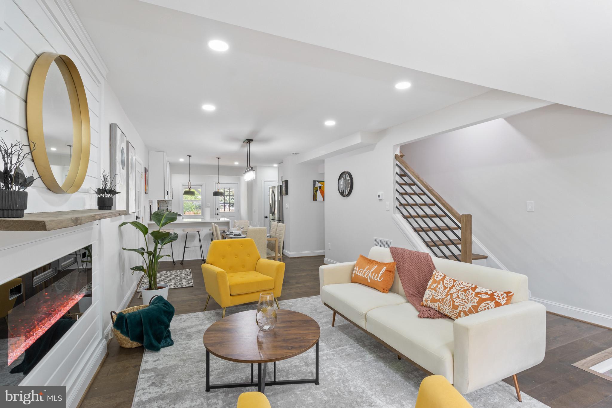 BRENTWOOD - Residential