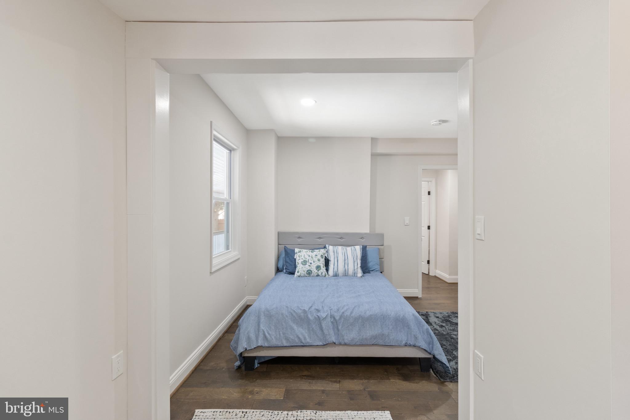 BRENTWOOD - Residential