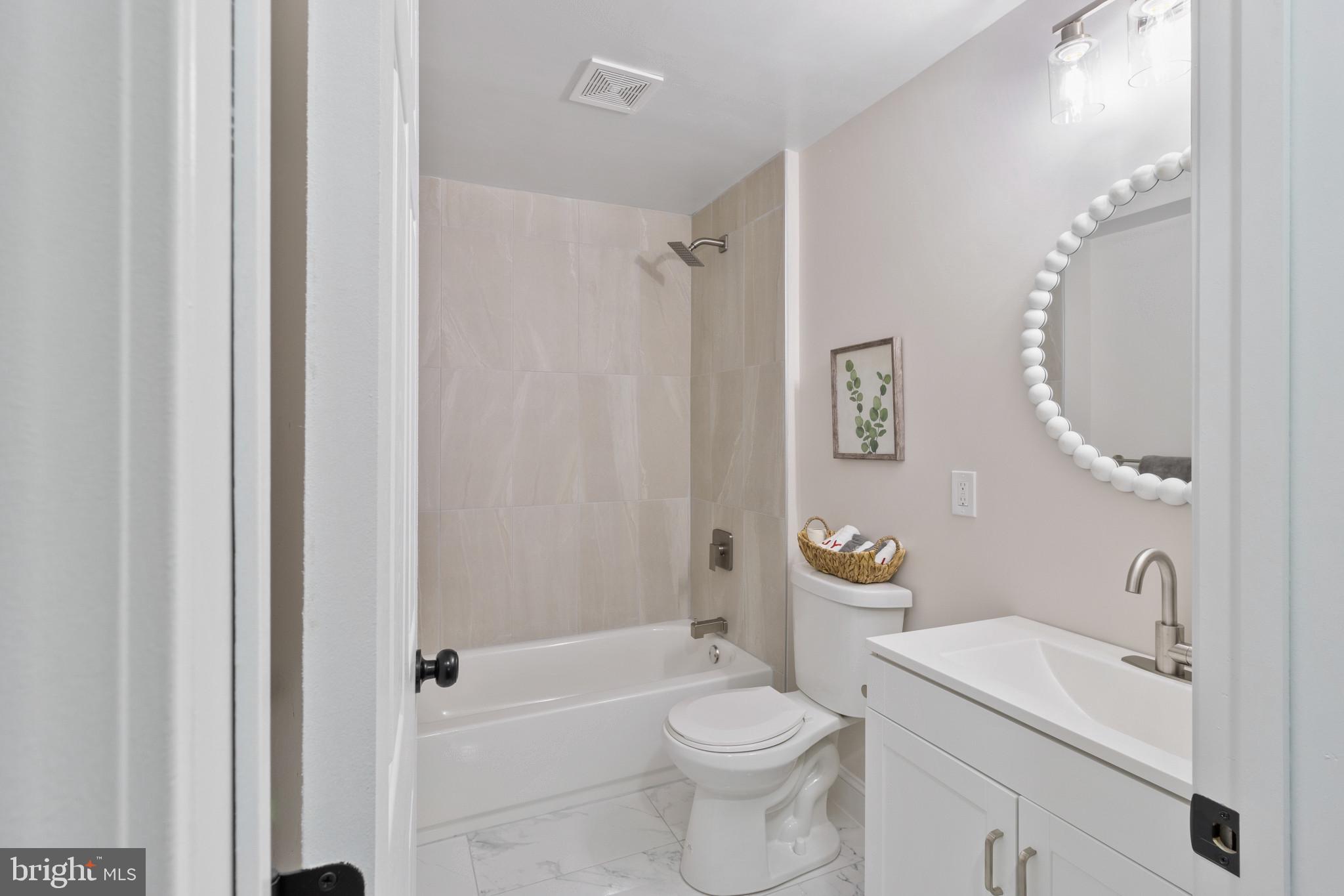 BRENTWOOD - Residential