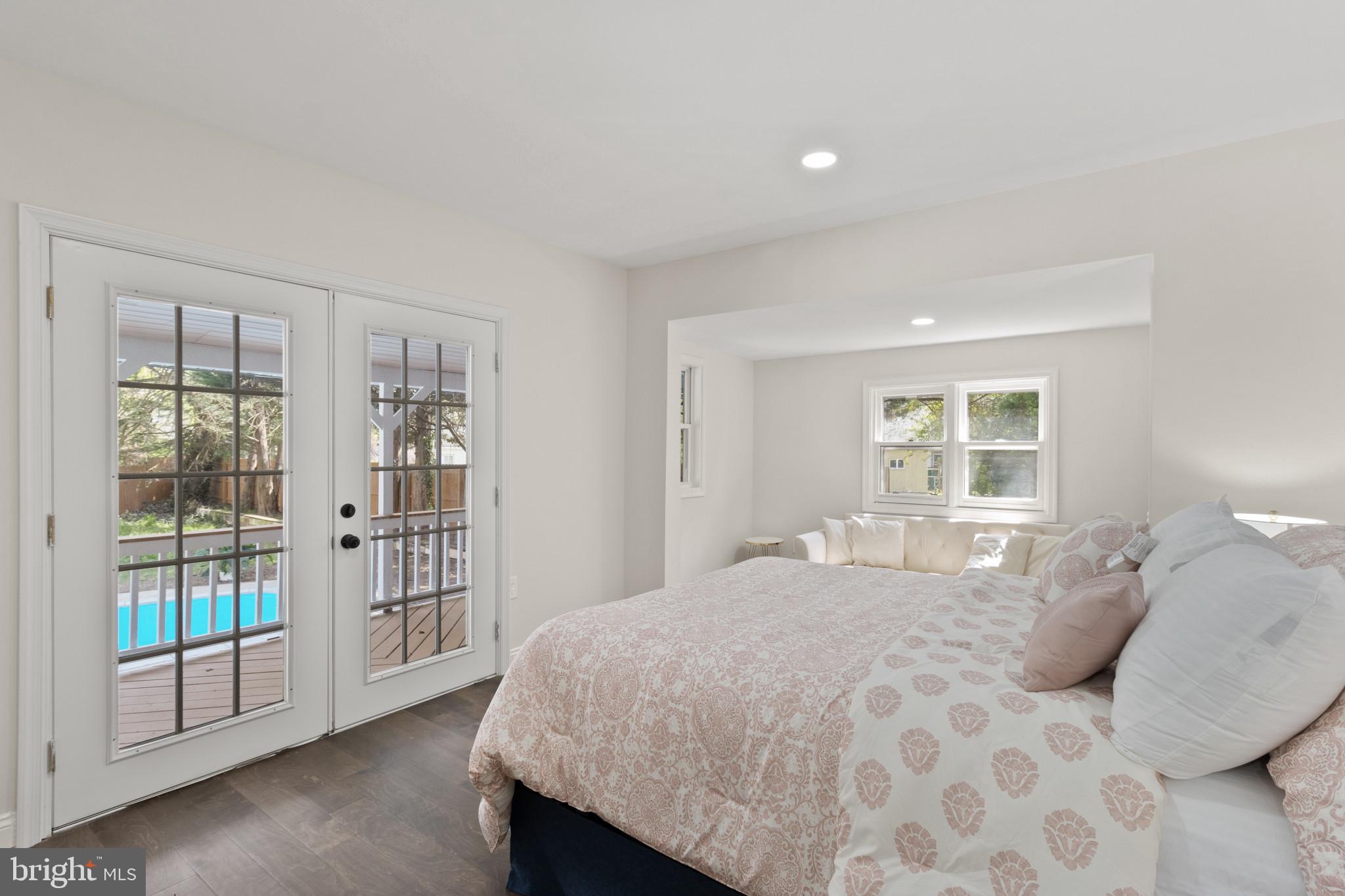 BRENTWOOD - Residential