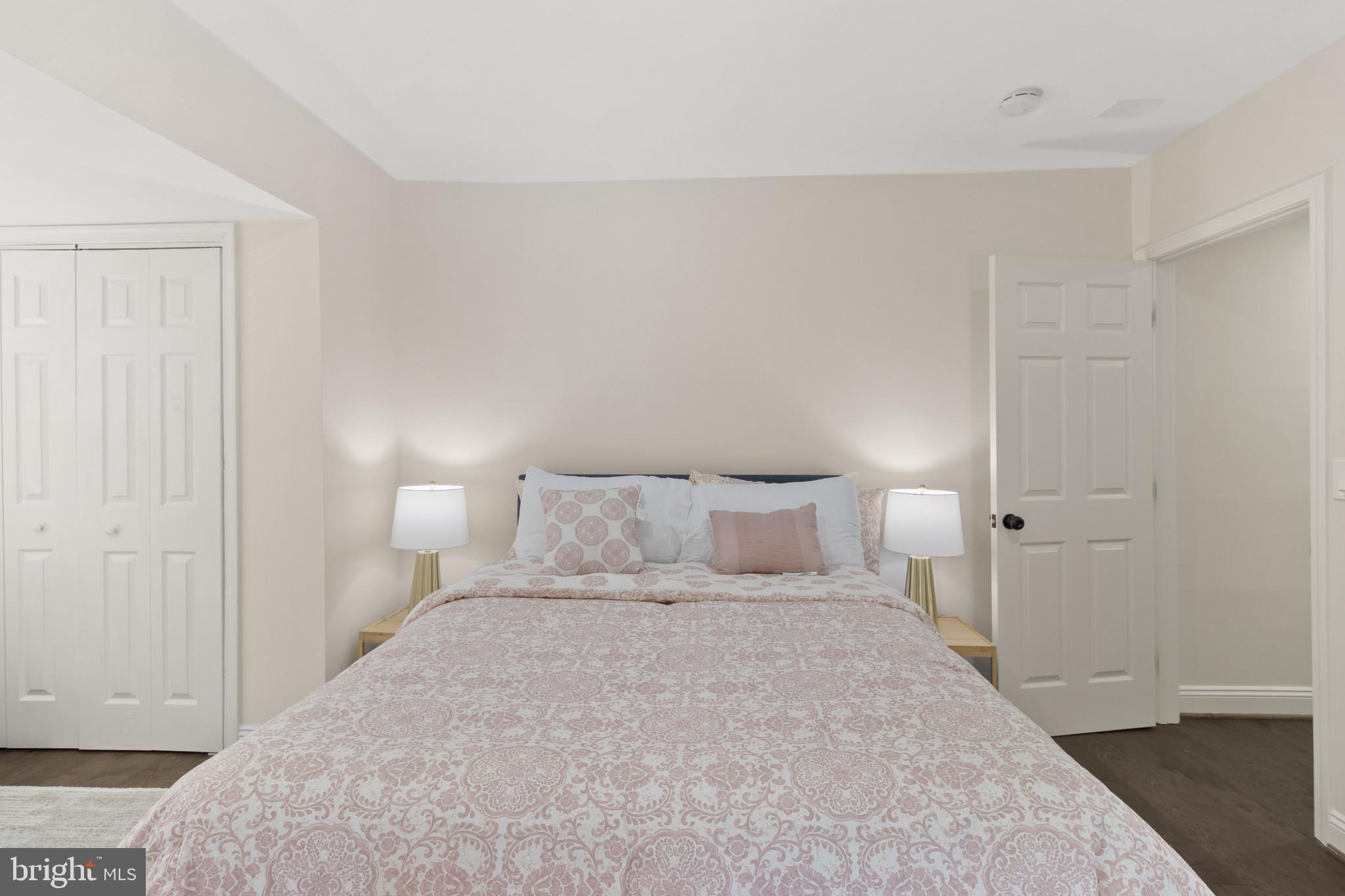 BRENTWOOD - Residential