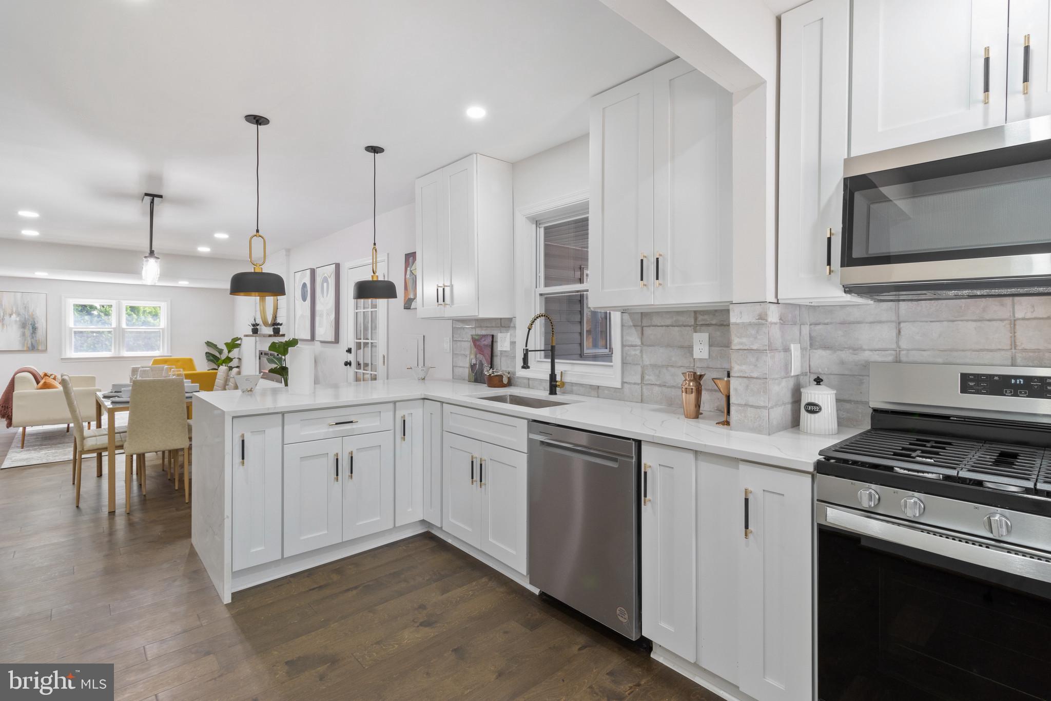 BRENTWOOD - Residential