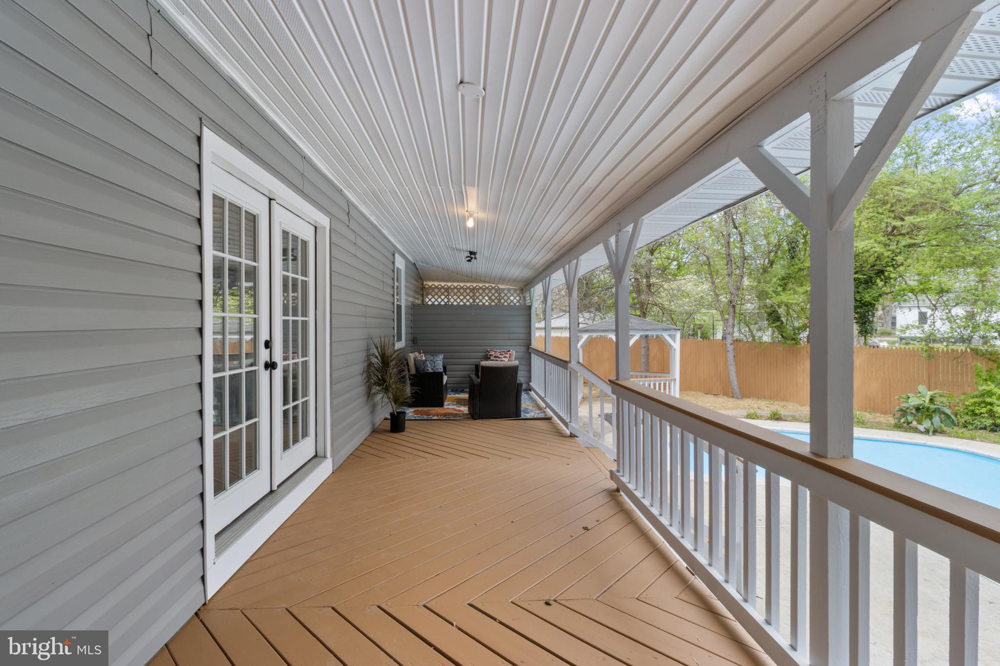 BRENTWOOD - Residential