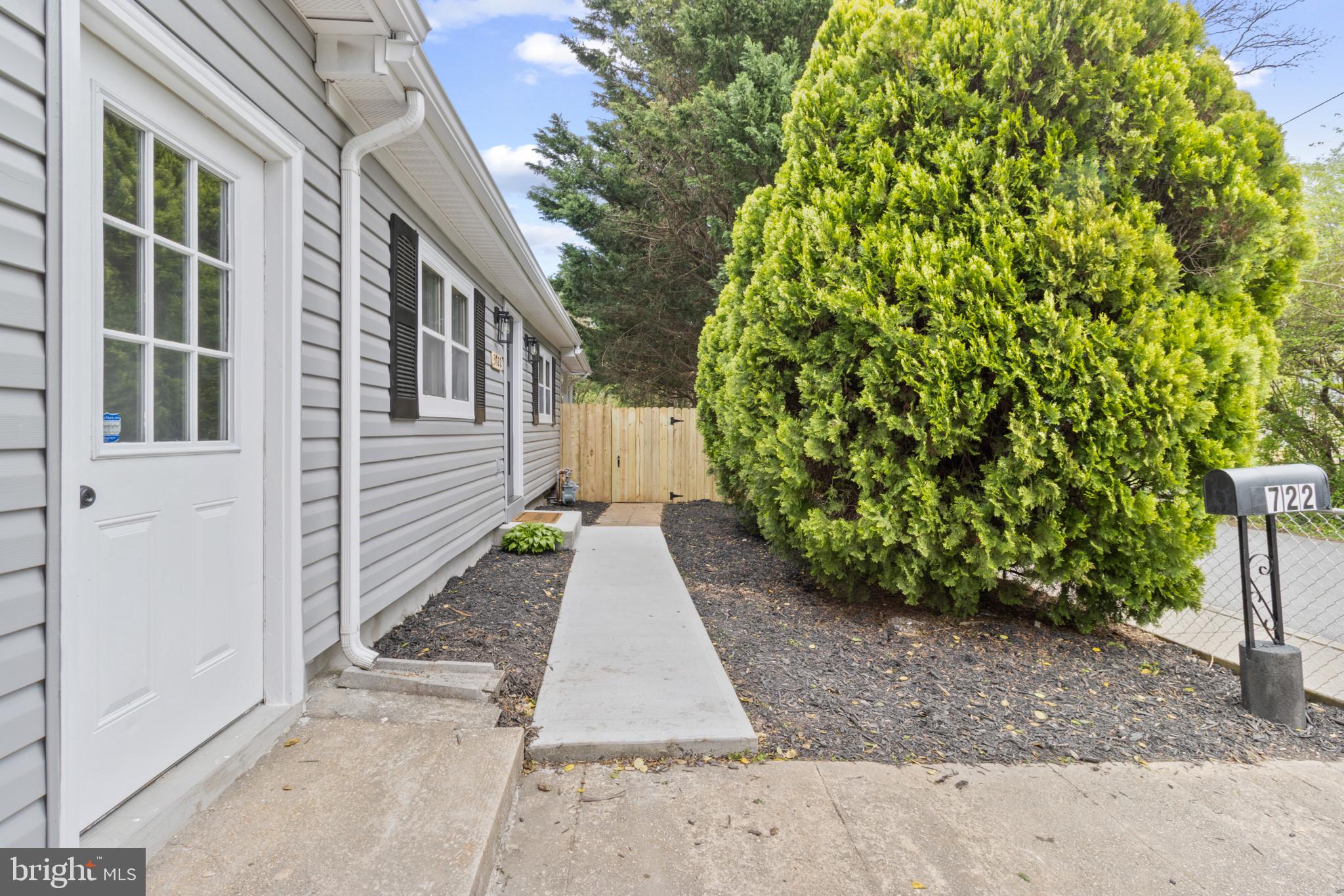 BRENTWOOD - Residential