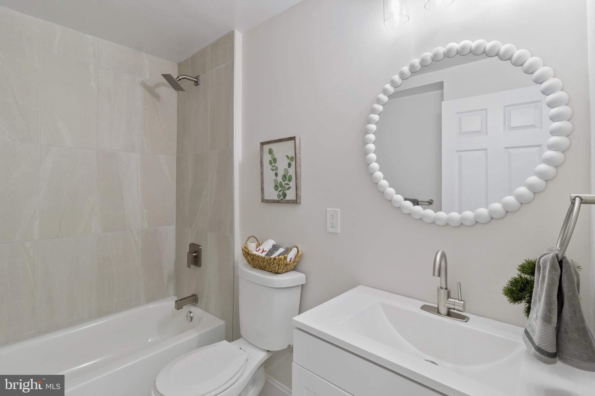 BRENTWOOD - Residential