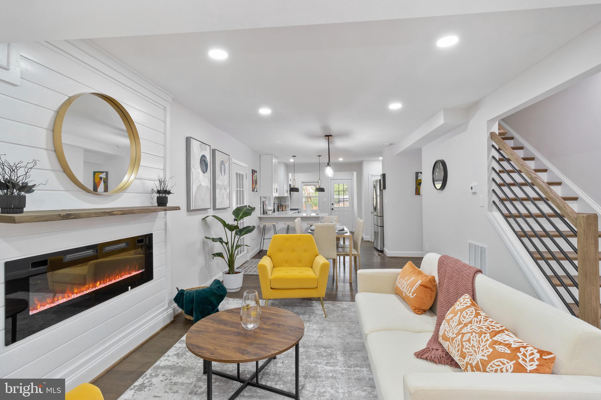 BRENTWOOD - Residential