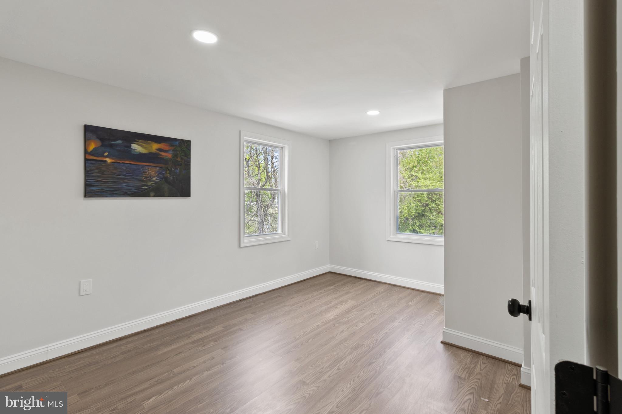 BRENTWOOD - Residential