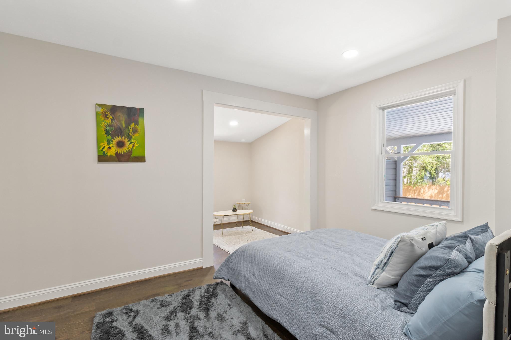 BRENTWOOD - Residential