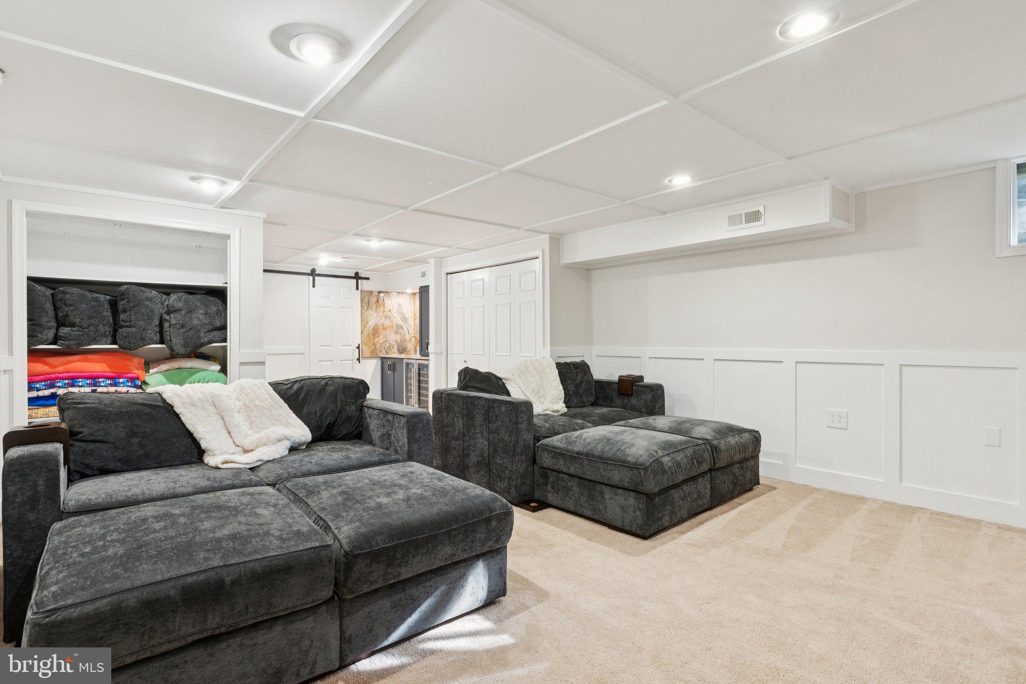 ANNAPOLIS COVE - Residential