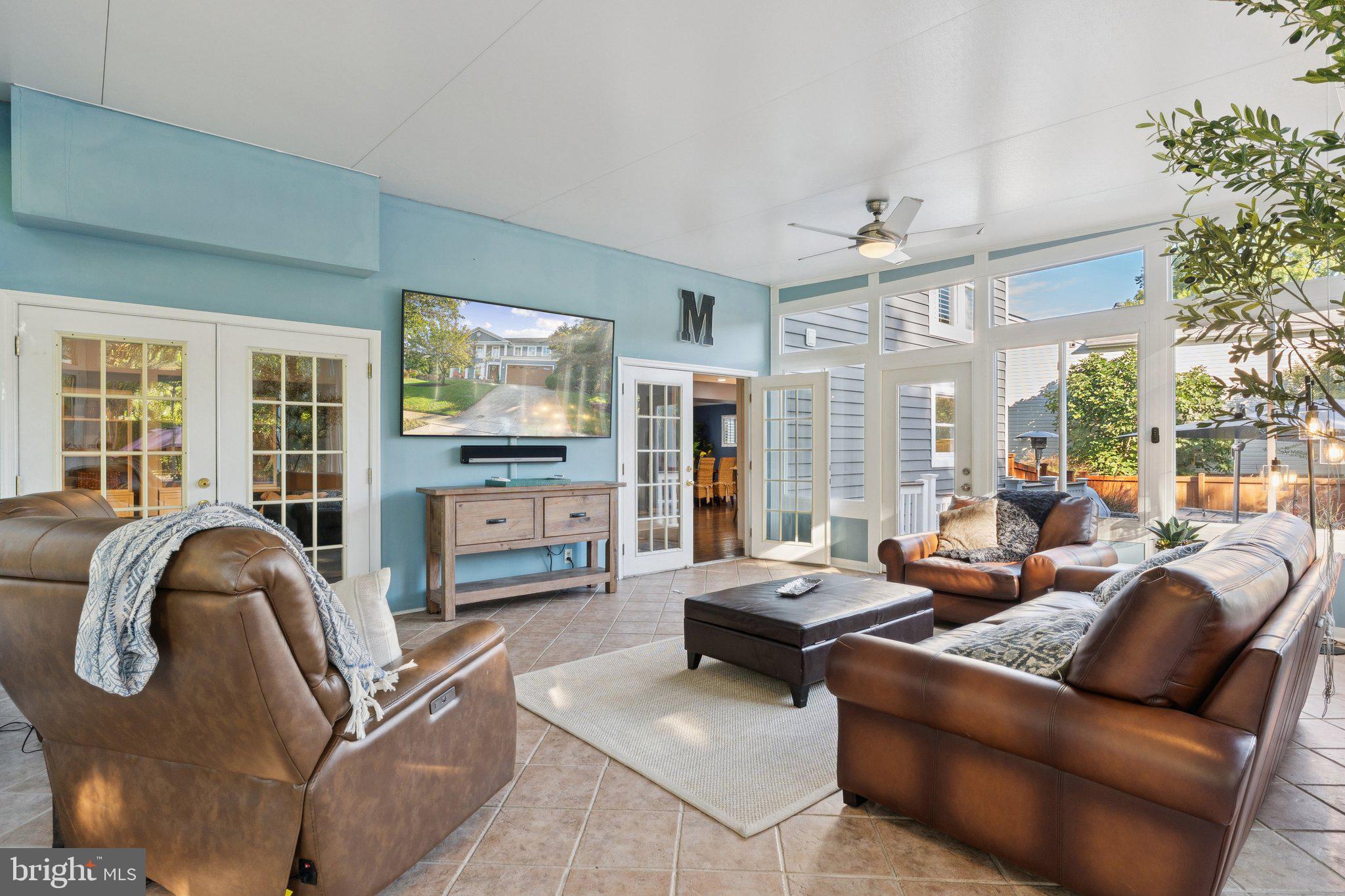 ANNAPOLIS COVE - Residential
