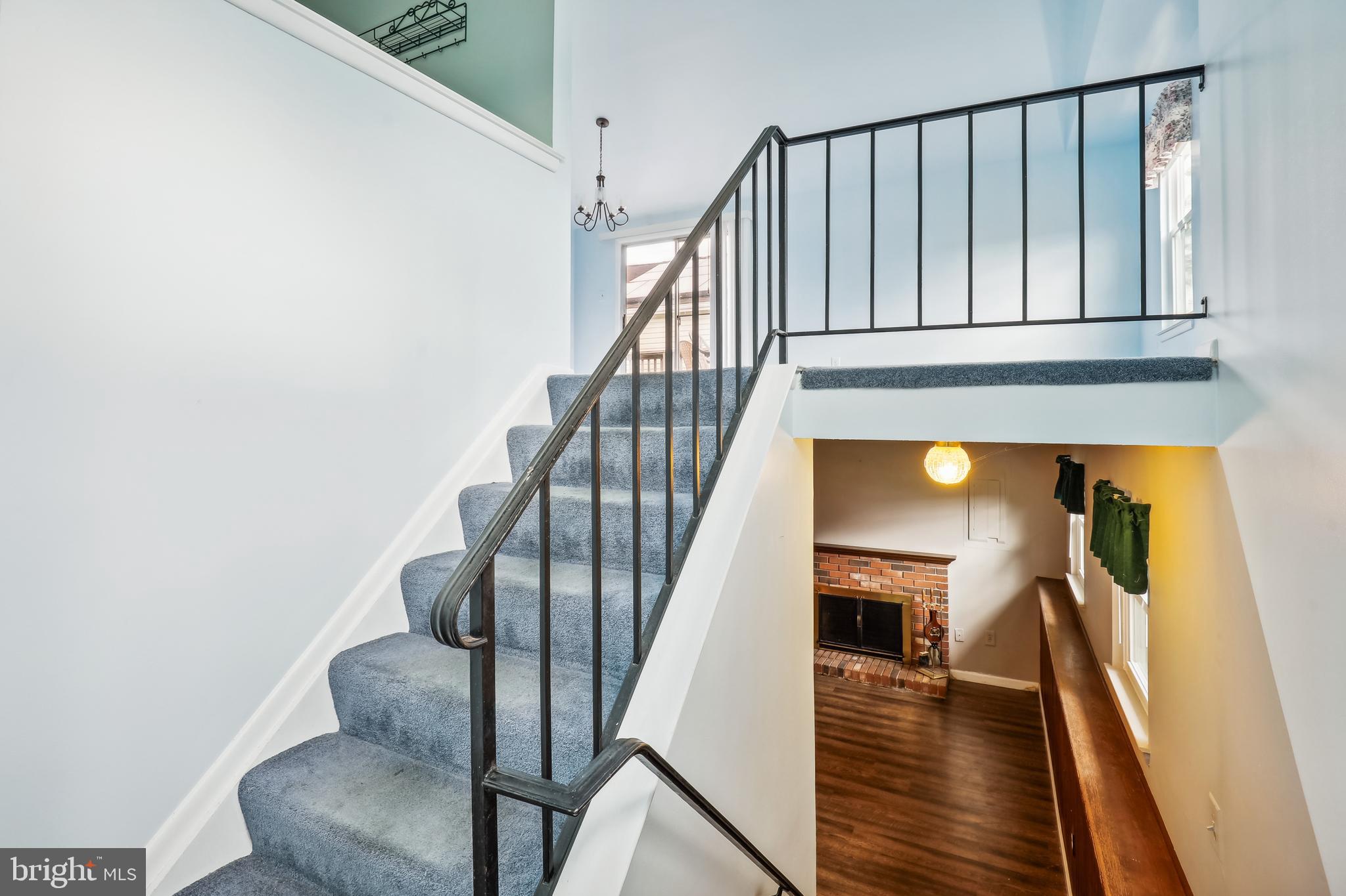 HILLSDALE - Residential