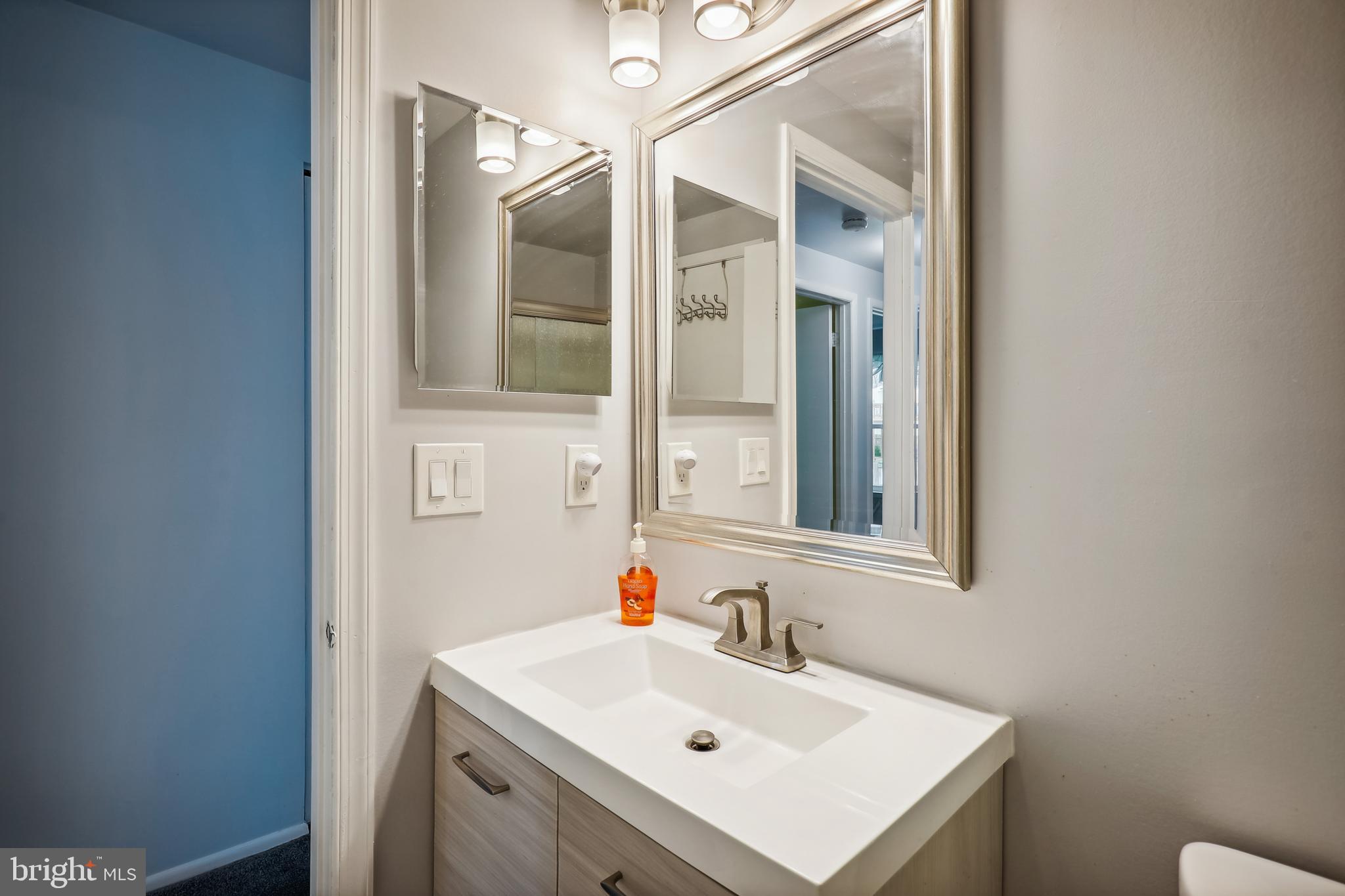 HILLSDALE - Residential