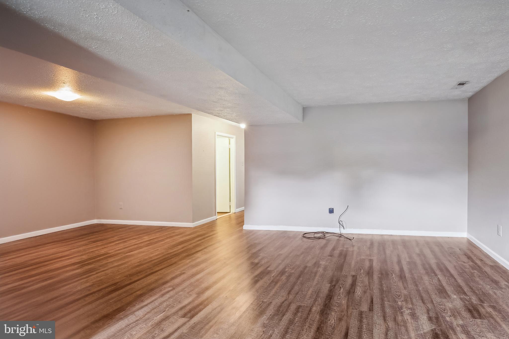 HILLSDALE - Residential