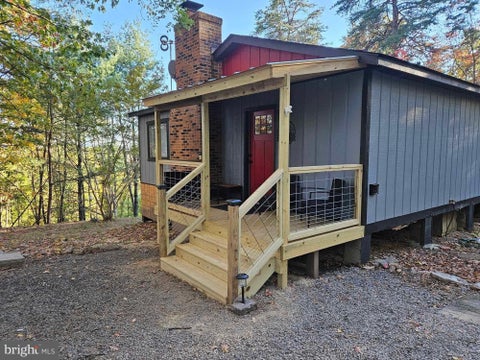 Homes For Sale - 807 N. Maple Rd<br/> MOUNT JACKSON, VA 22842