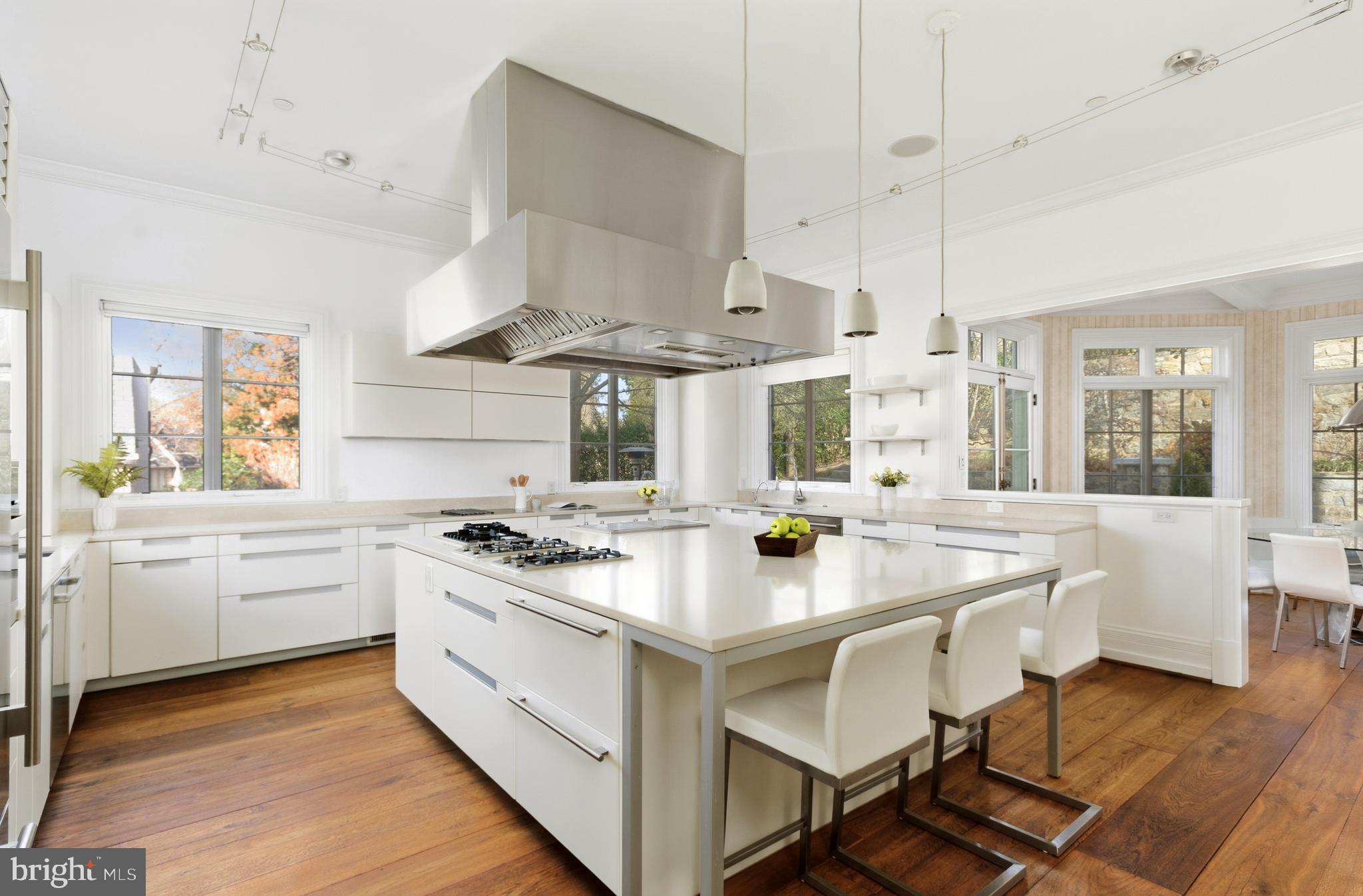 SPRING VALLEY - Residential