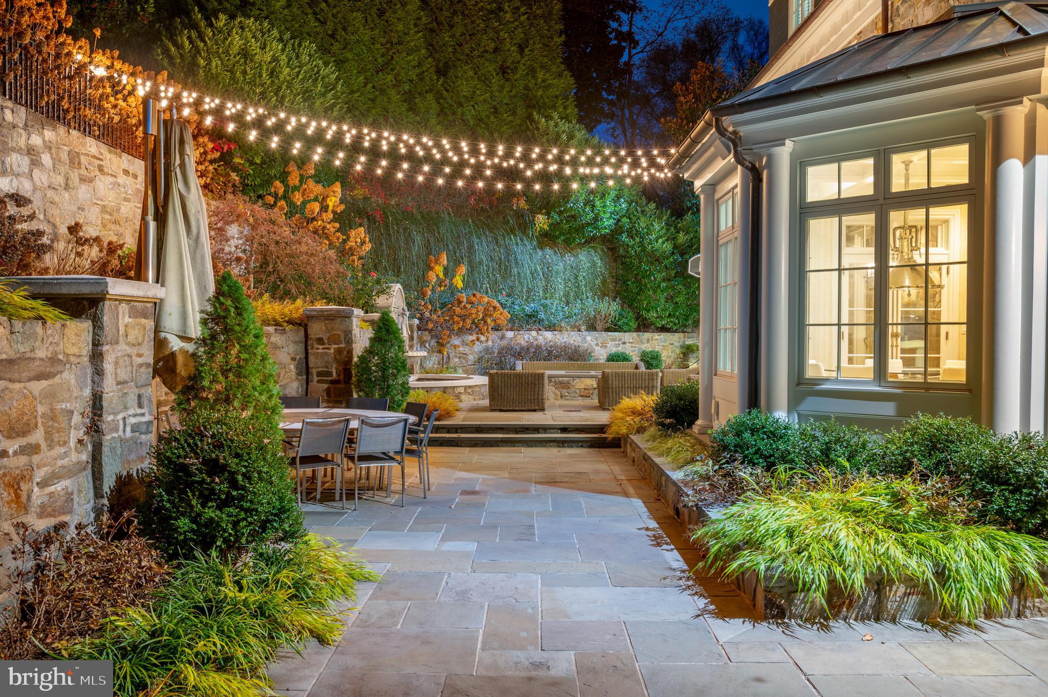 SPRING VALLEY - Residential