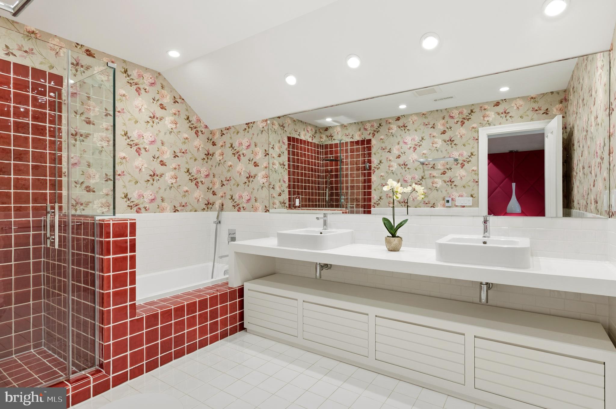 SPRING VALLEY - Residential