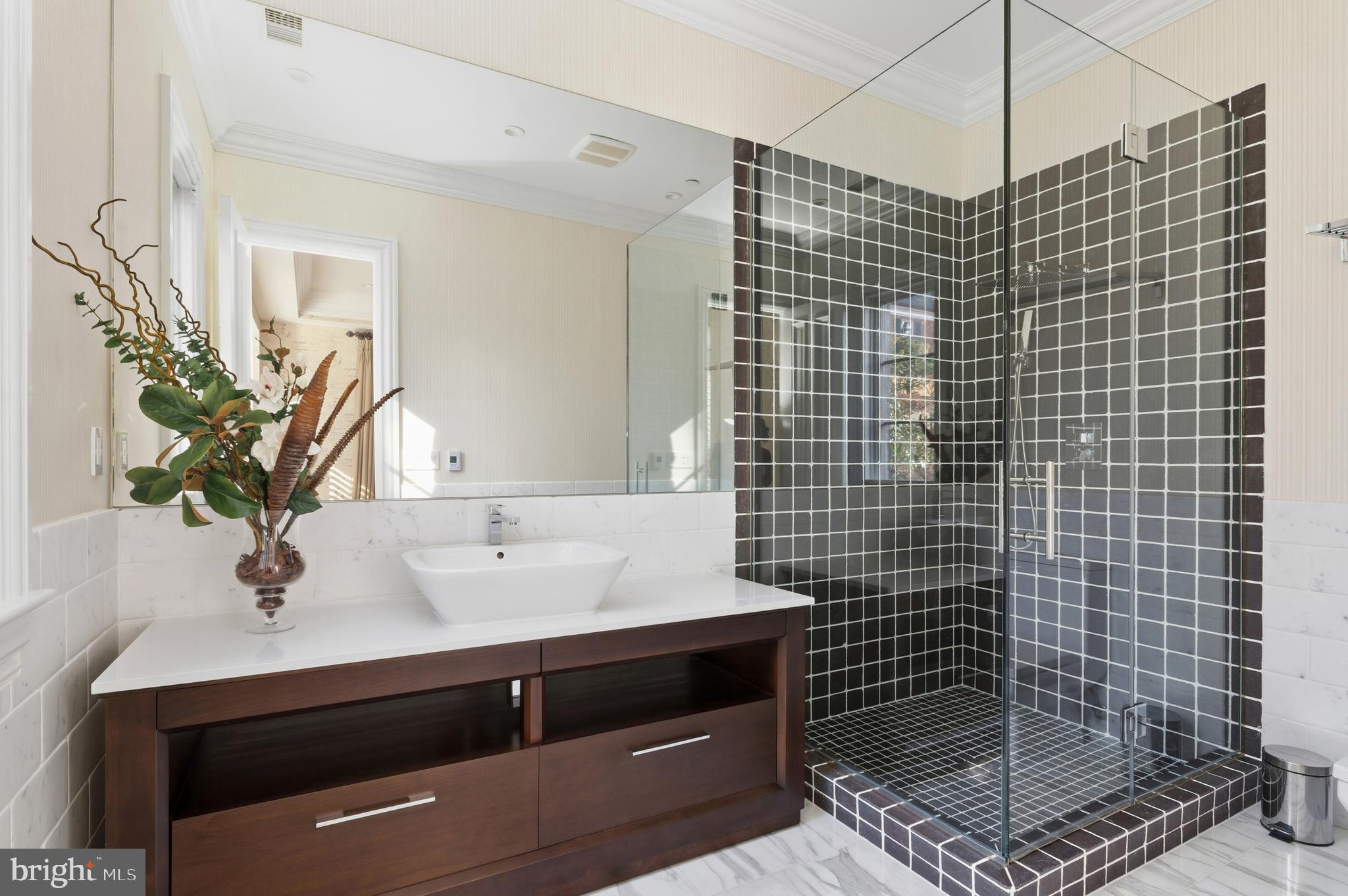 SPRING VALLEY - Residential