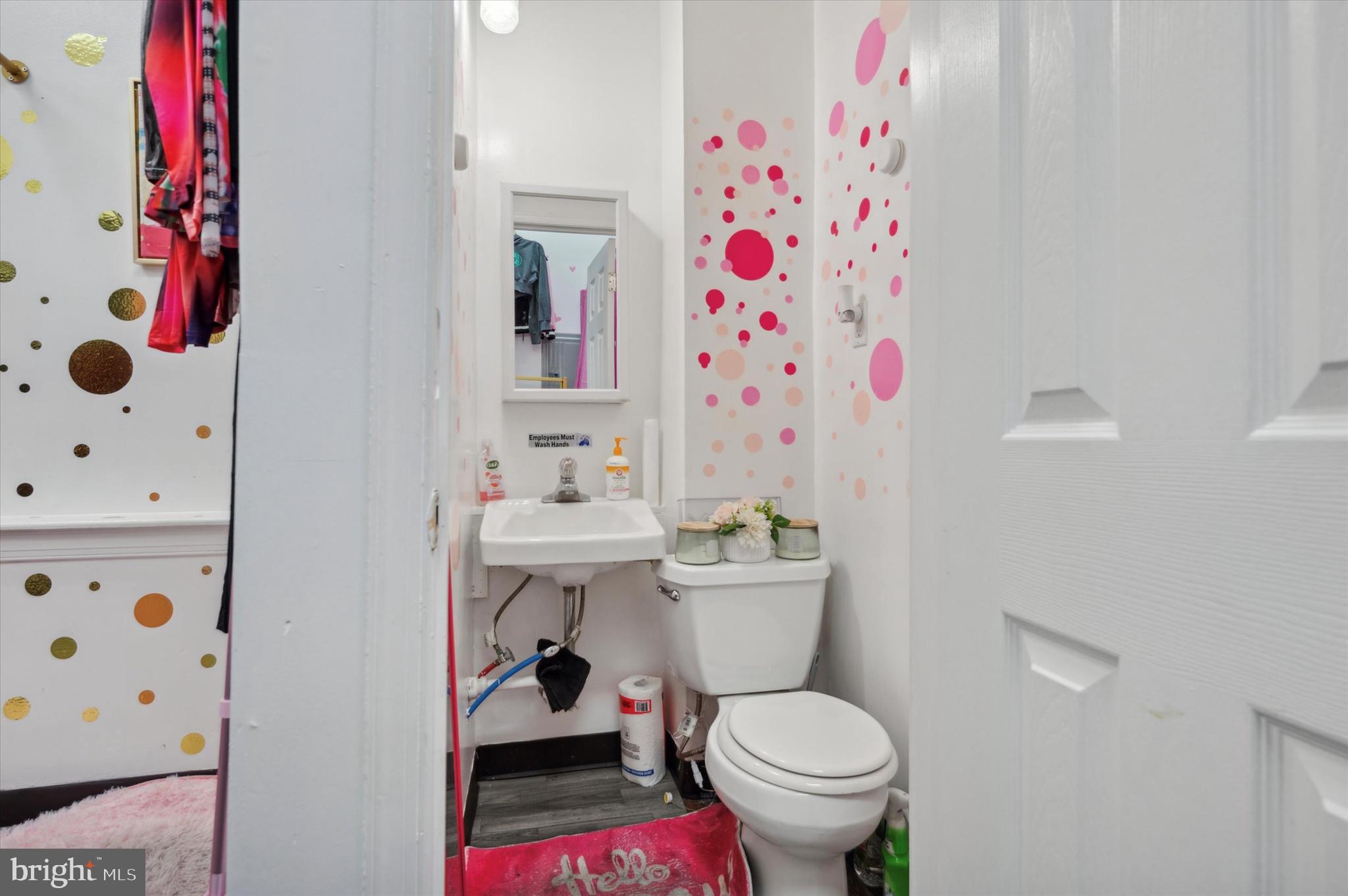 WALNUT HILL - Residential Income