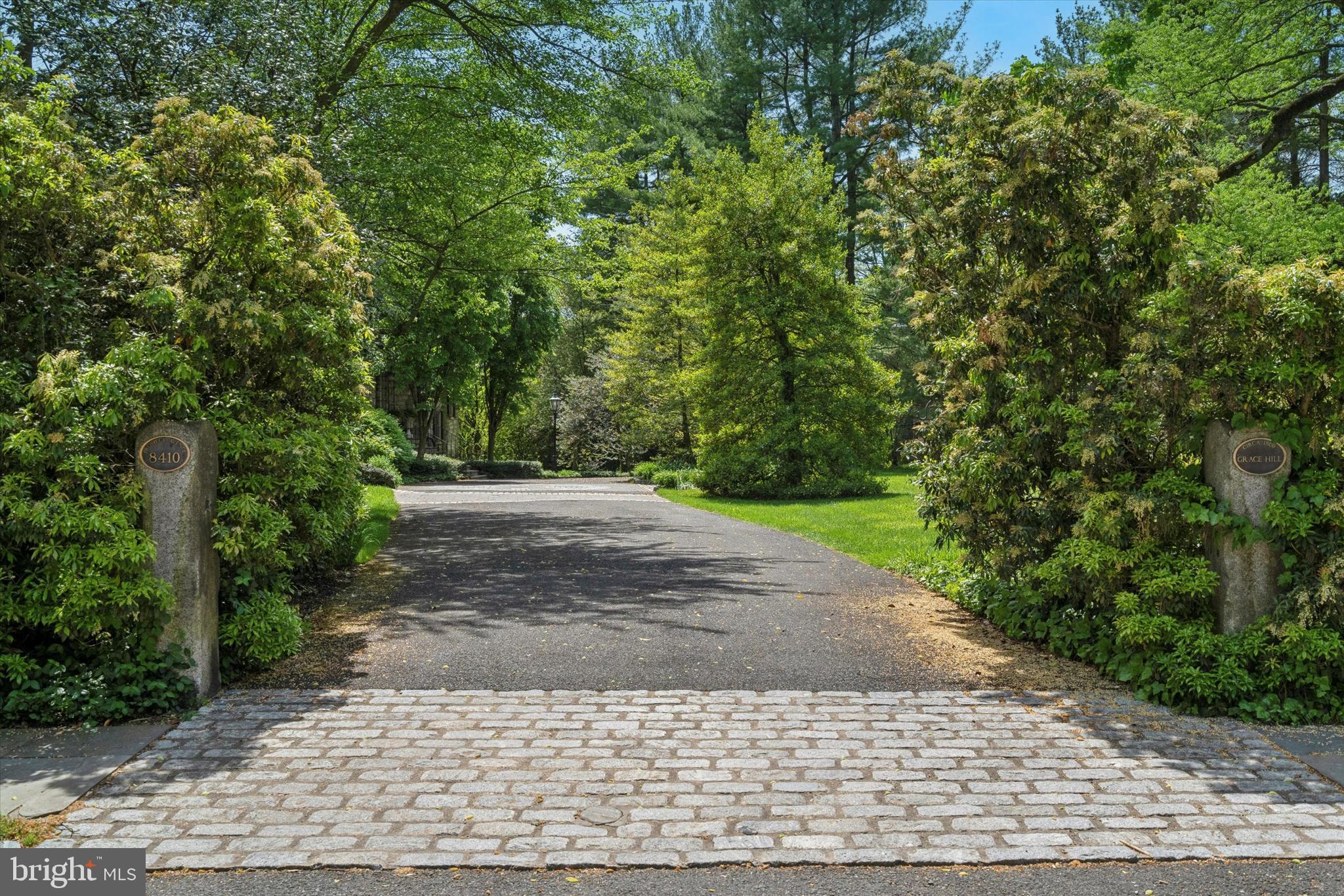 CHESTNUT HILL - Residential