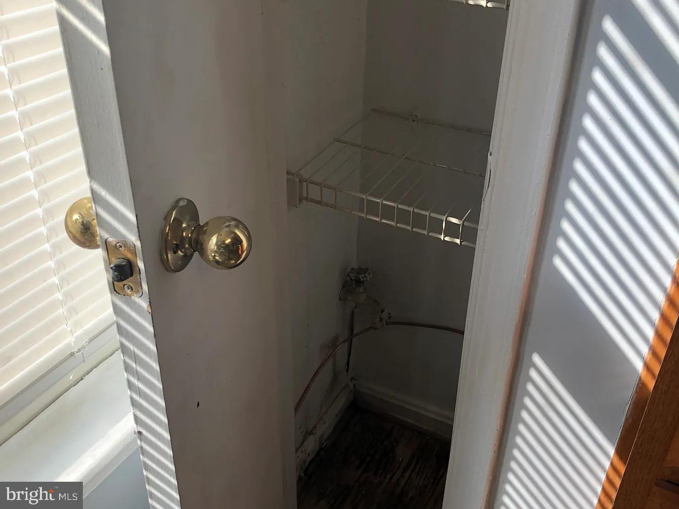 THE WOODLANDS - Residential Lease