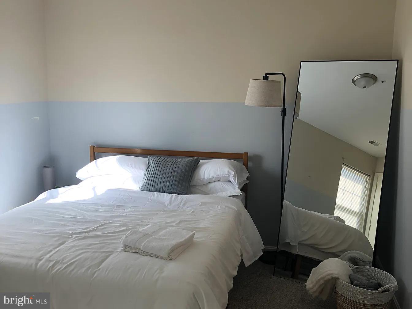 THE WOODLANDS - Residential Lease