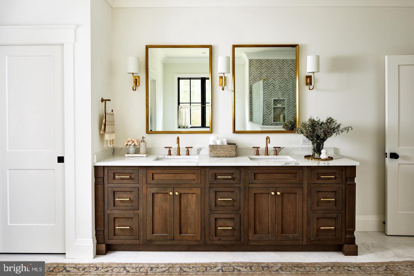 HAHN'S MEADOW - Residential