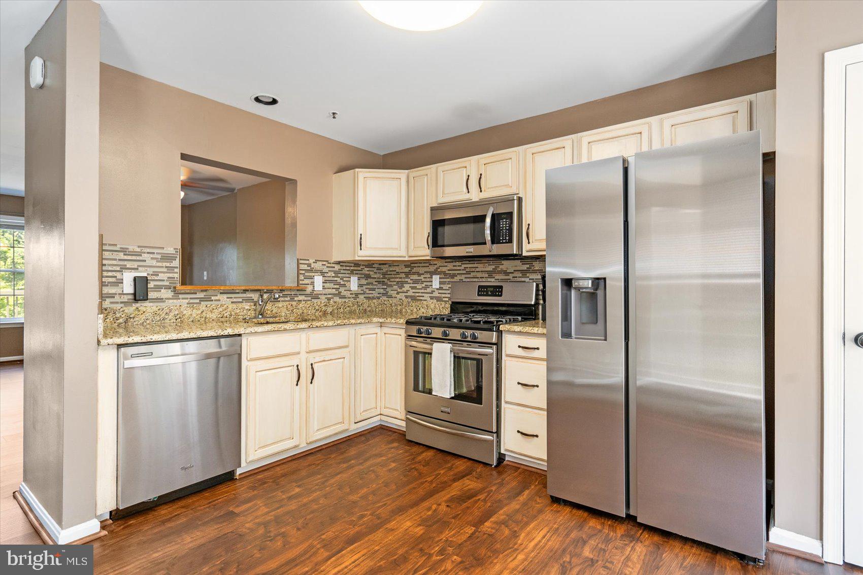 WINTERS RUN MANOR - Residential