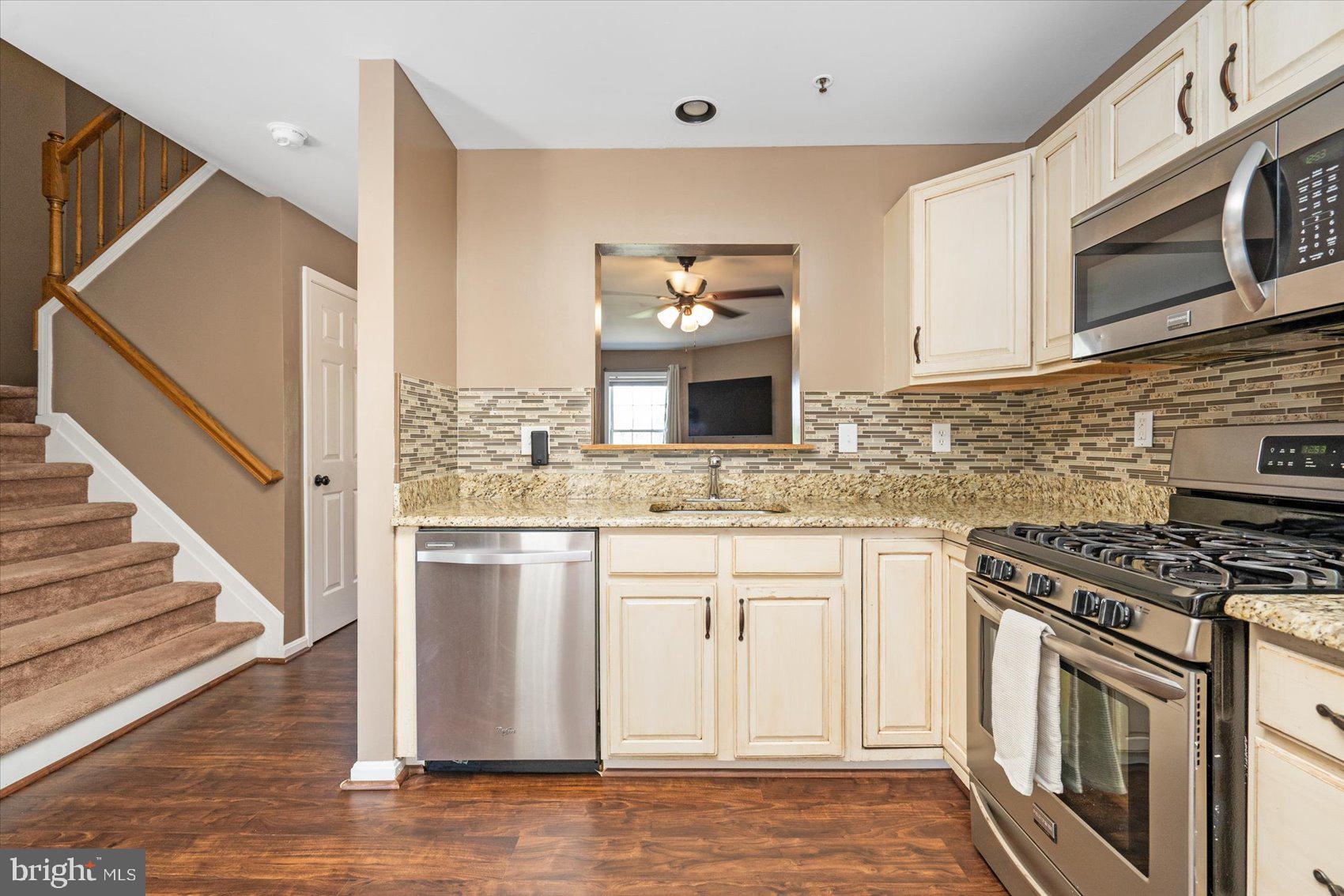 WINTERS RUN MANOR - Residential