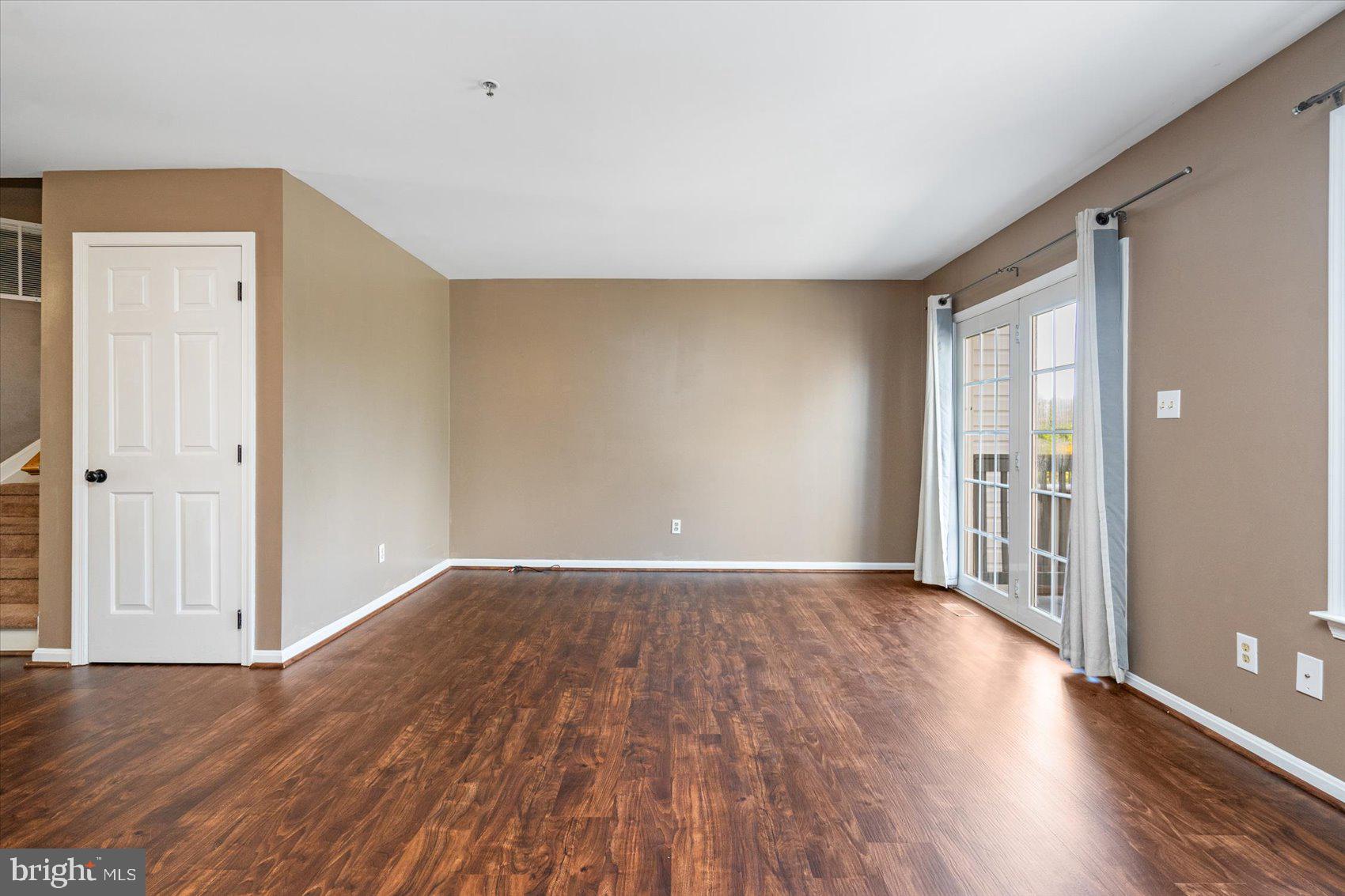 WINTERS RUN MANOR - Residential