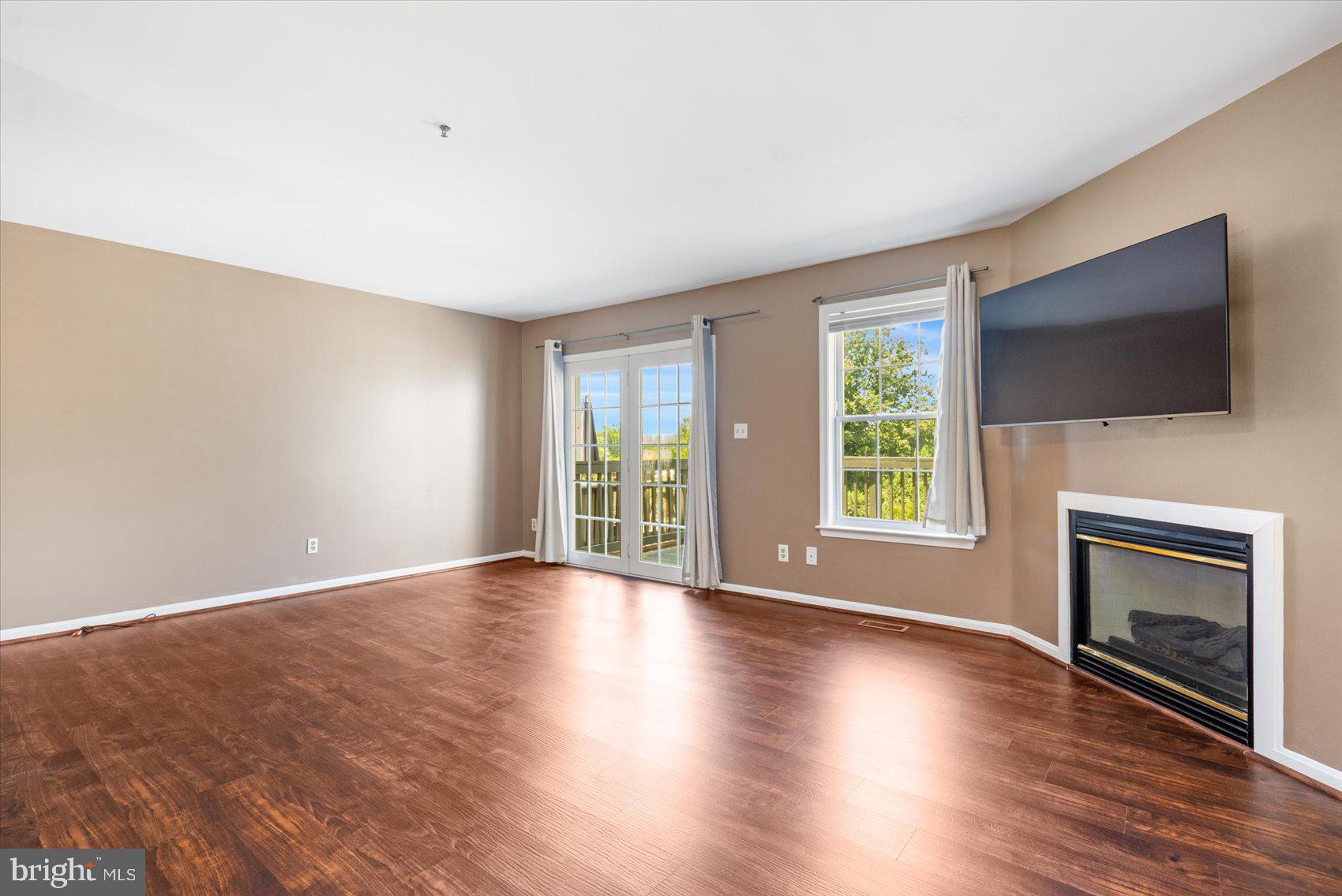 WINTERS RUN MANOR - Residential