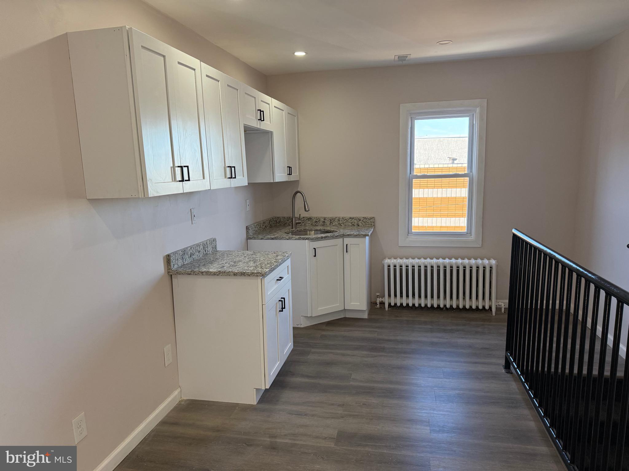 2537 E AUBURN STREET 3