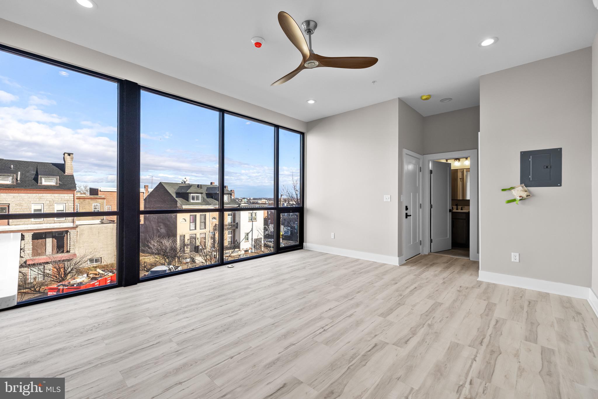 HIGHLANDTOWN - Residential Lease