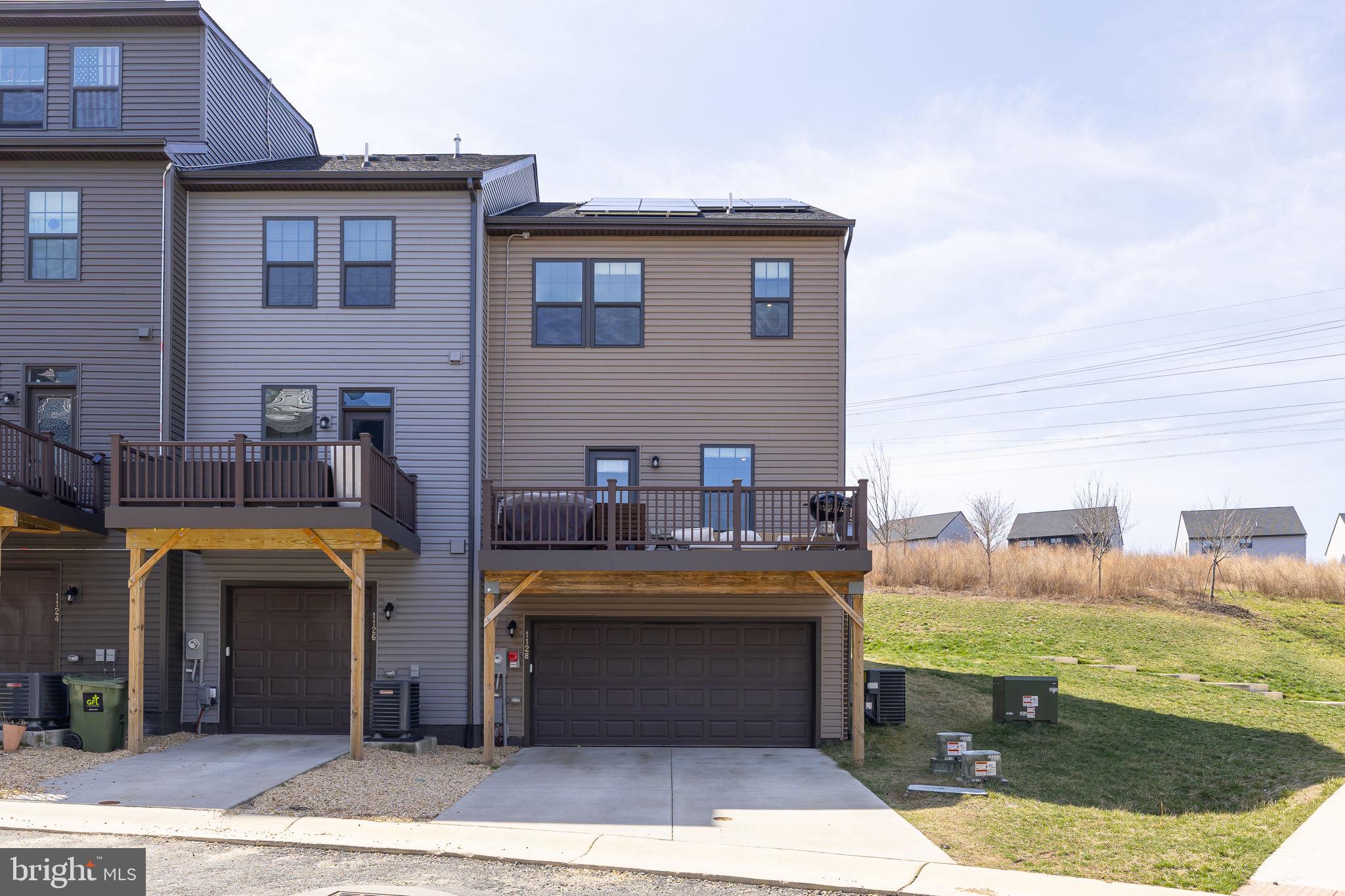 FREDERICKSBURG - Residential