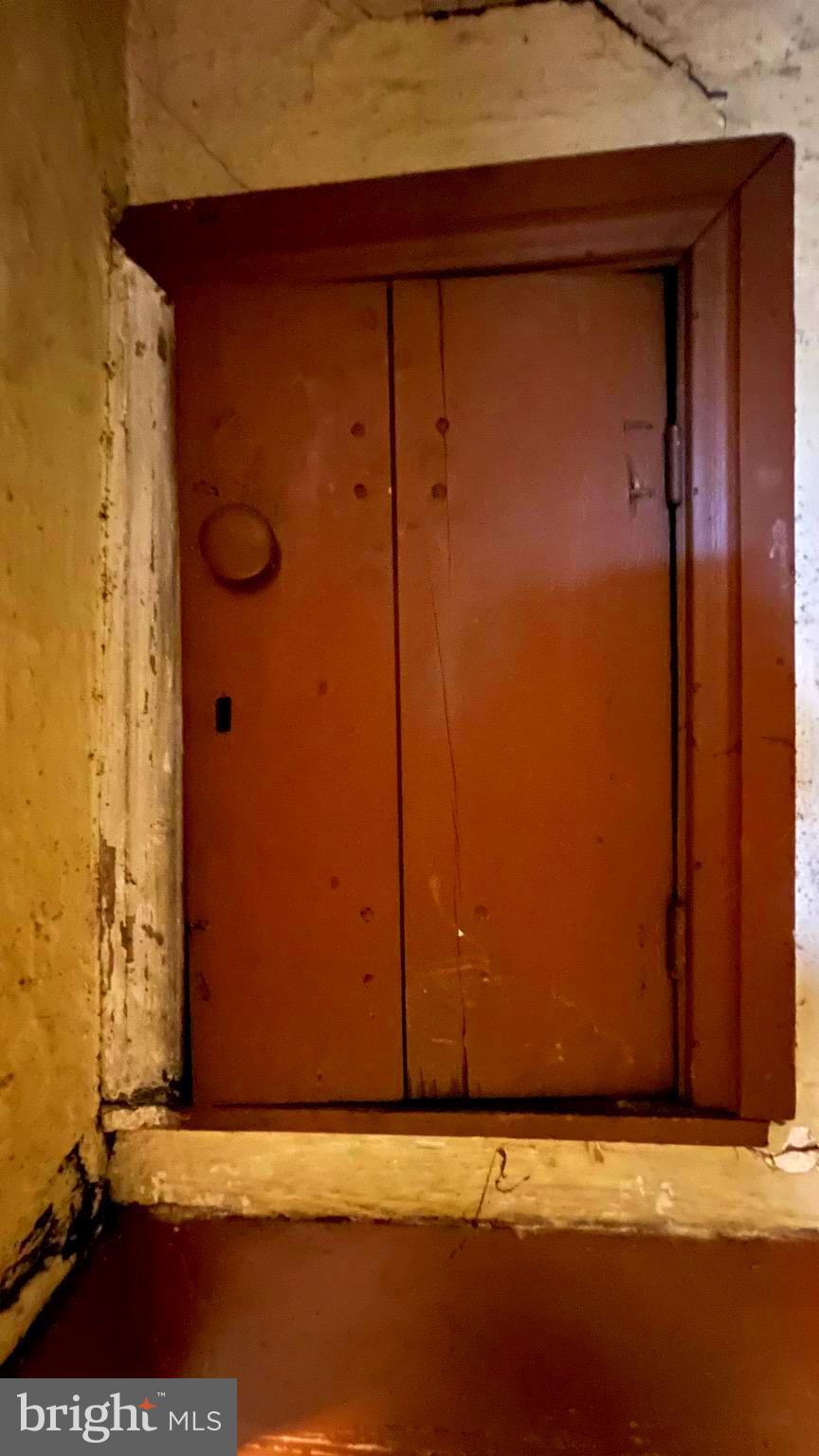 CITY OF MARTINSBURG - Commercial Sale