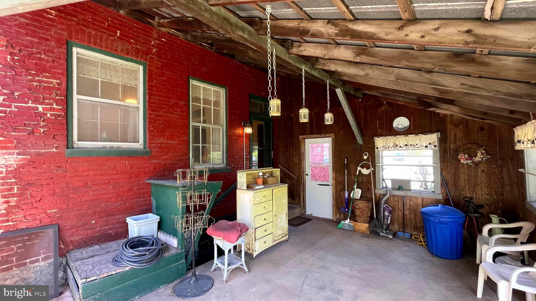 CITY OF MARTINSBURG - Commercial Sale