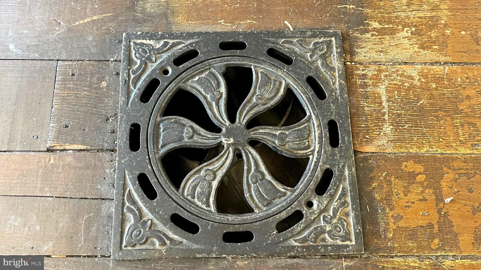 CITY OF MARTINSBURG - Commercial Sale