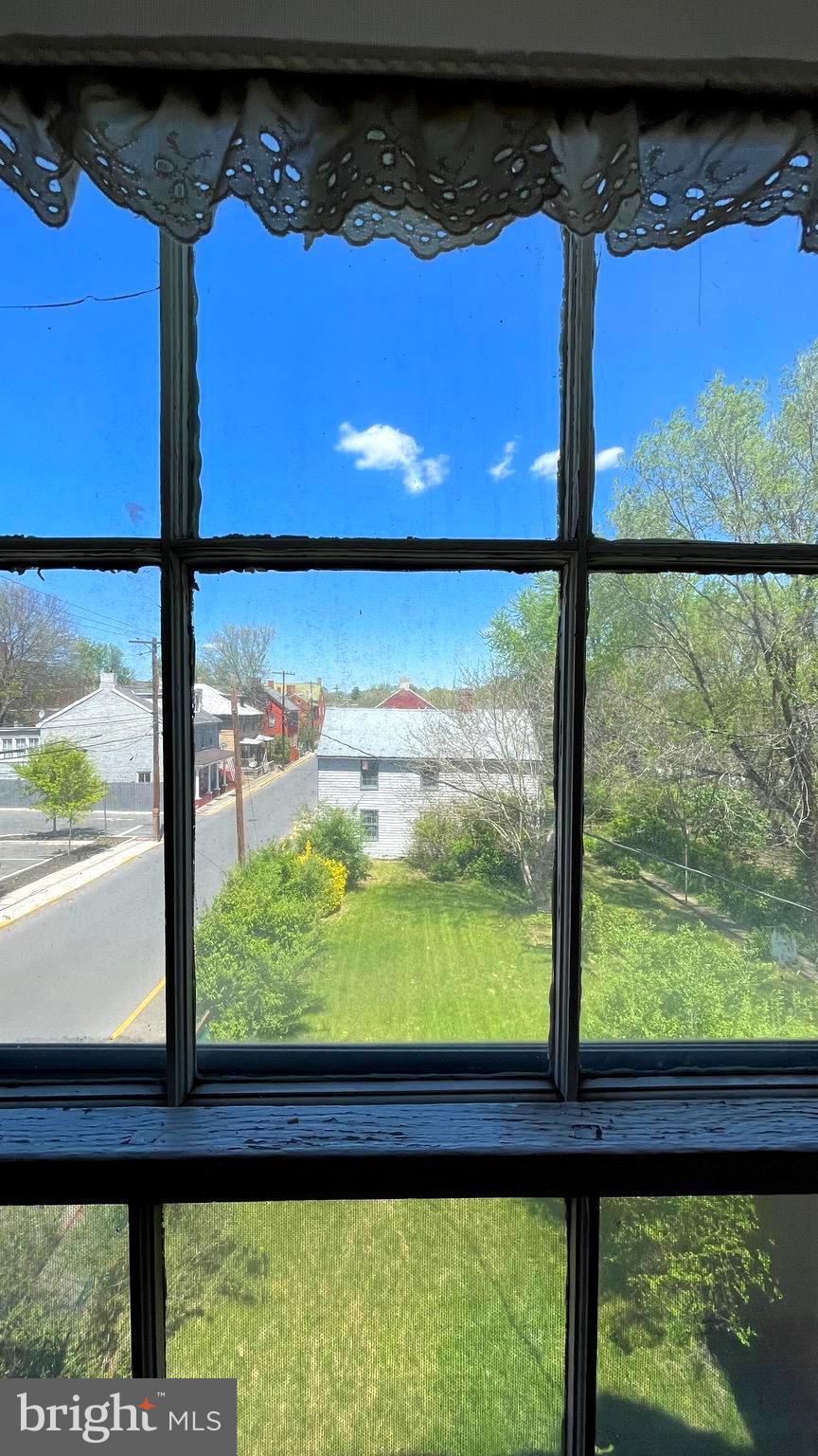 CITY OF MARTINSBURG - Commercial Sale