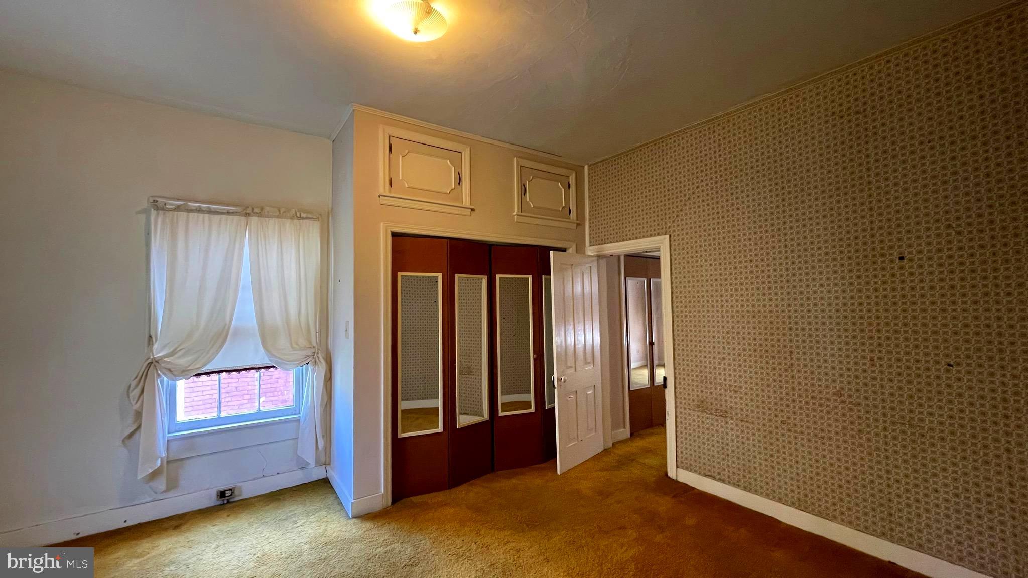 CITY OF MARTINSBURG - Commercial Sale