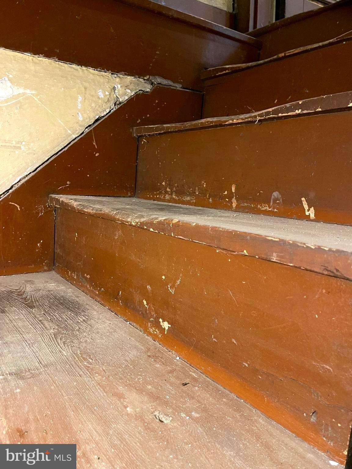 CITY OF MARTINSBURG - Commercial Sale