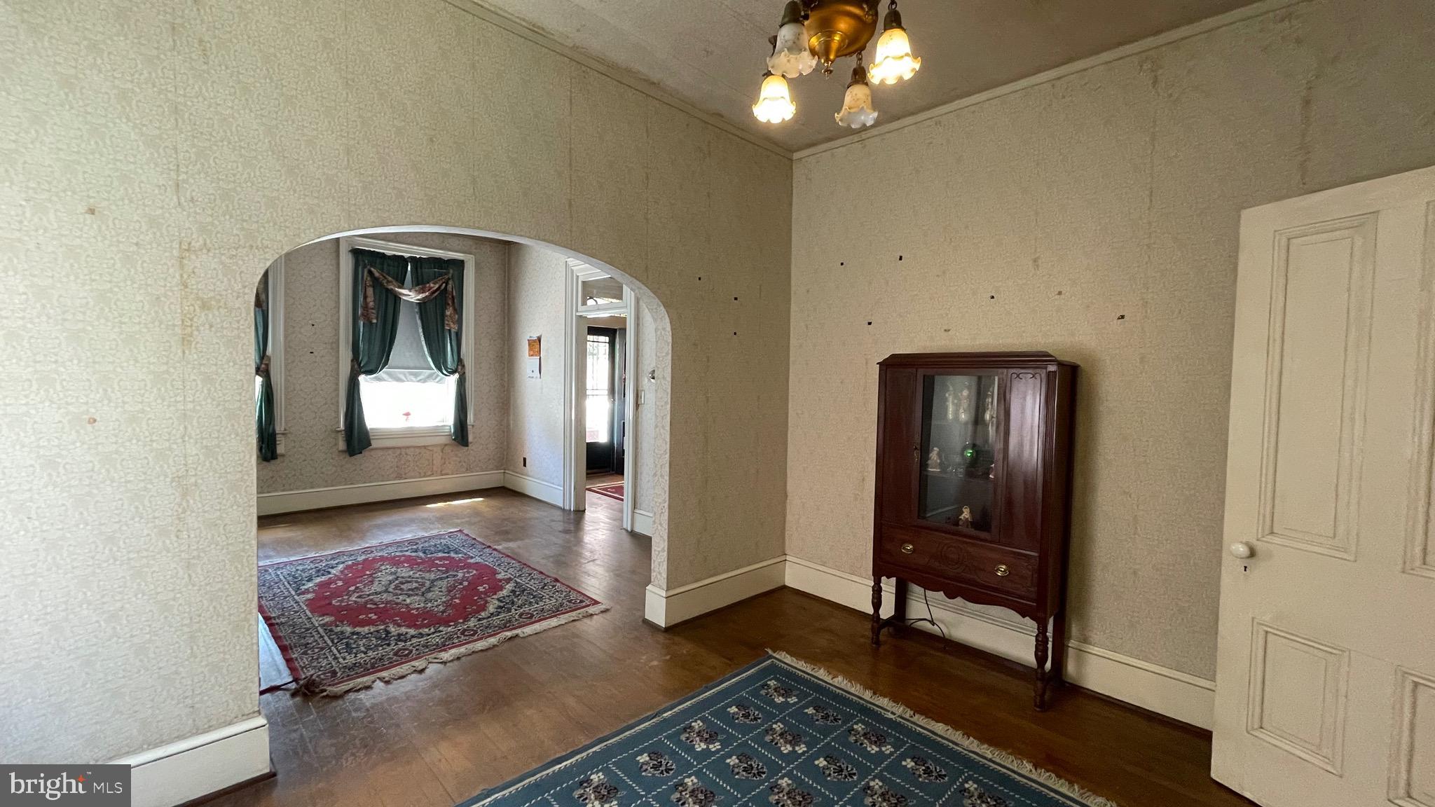 CITY OF MARTINSBURG - Commercial Sale