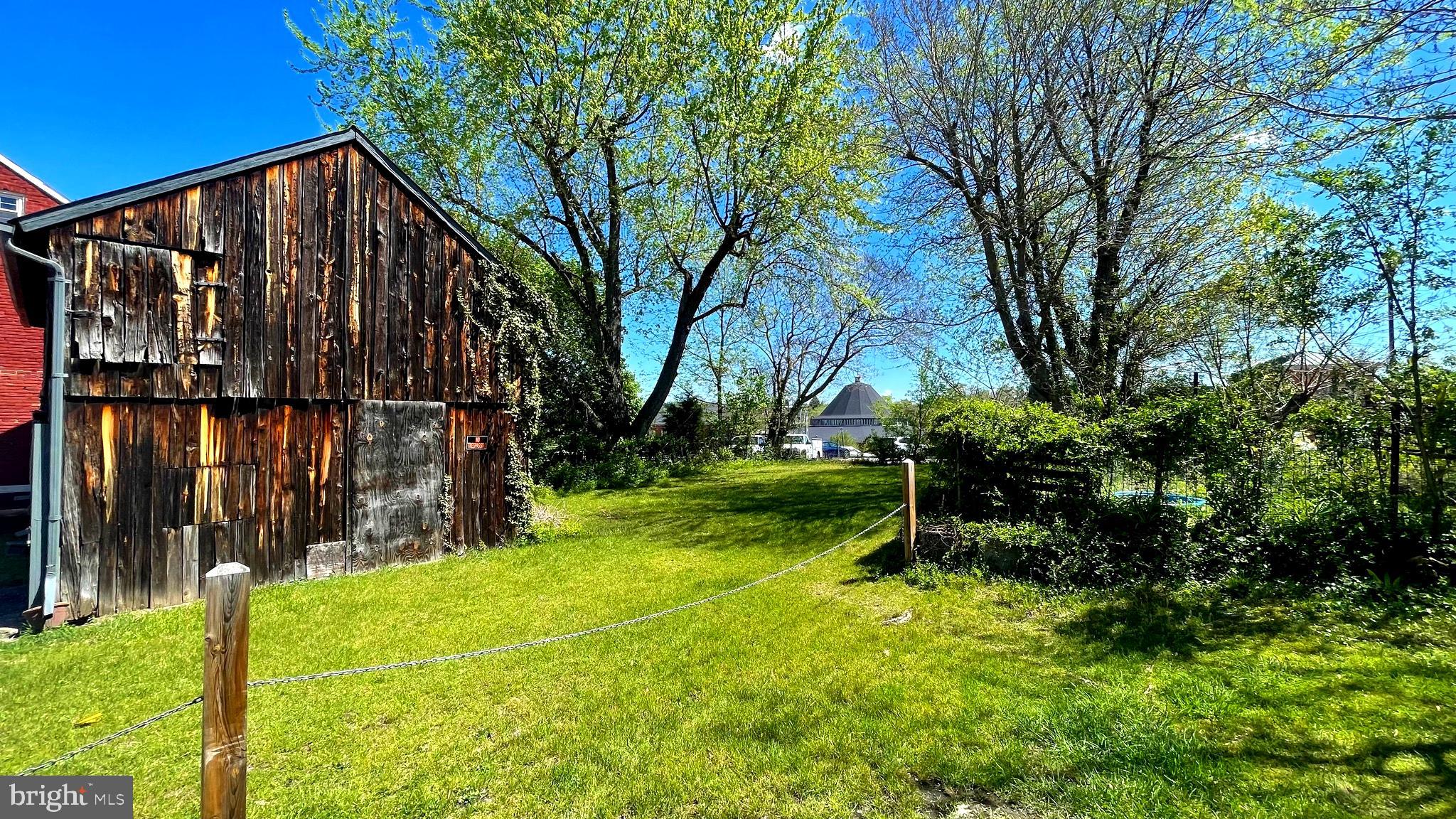 CITY OF MARTINSBURG - Commercial Sale