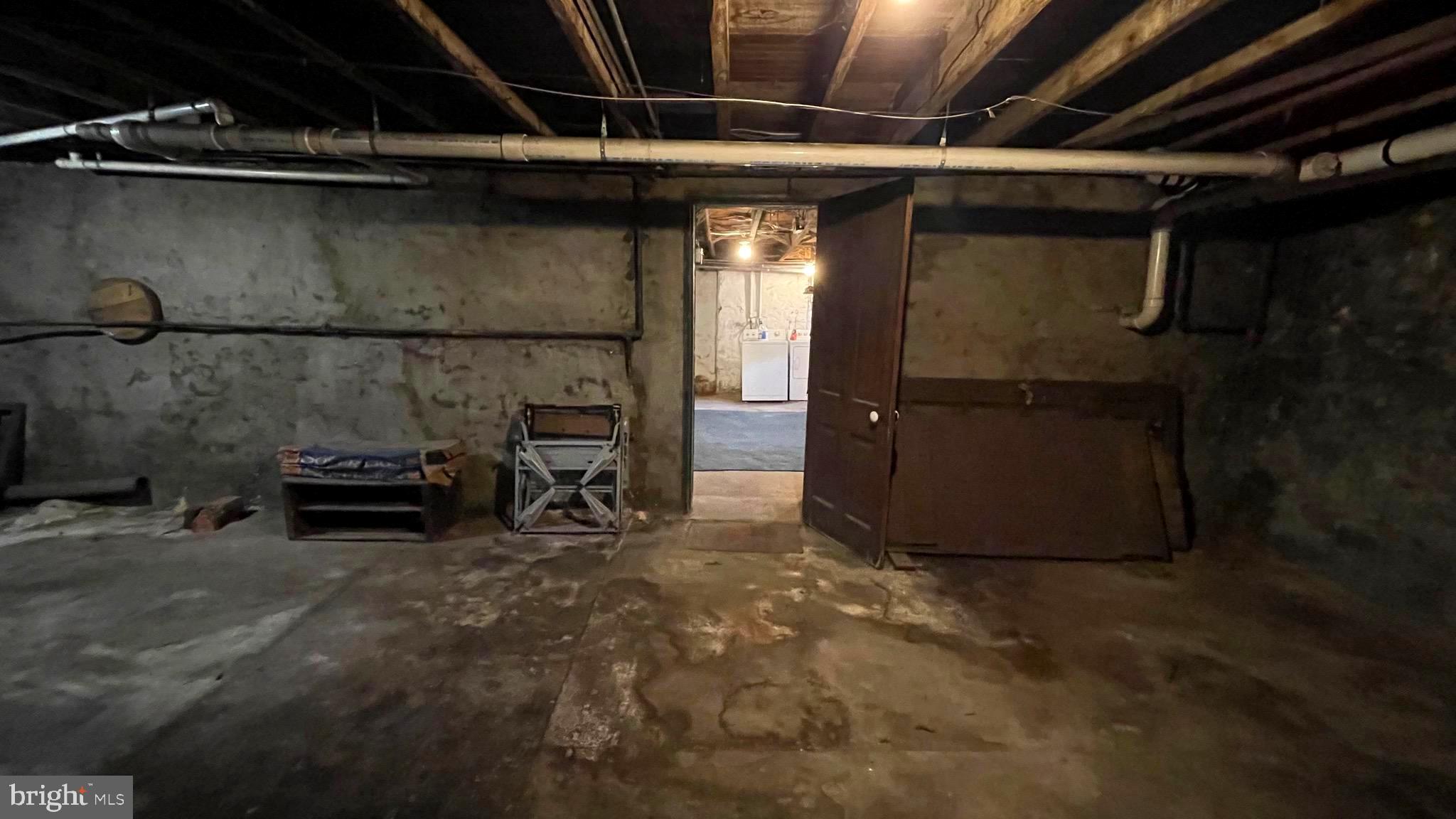 CITY OF MARTINSBURG - Commercial Sale