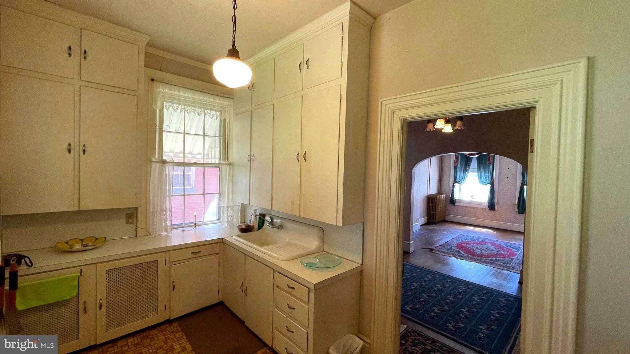 CITY OF MARTINSBURG - Commercial Sale