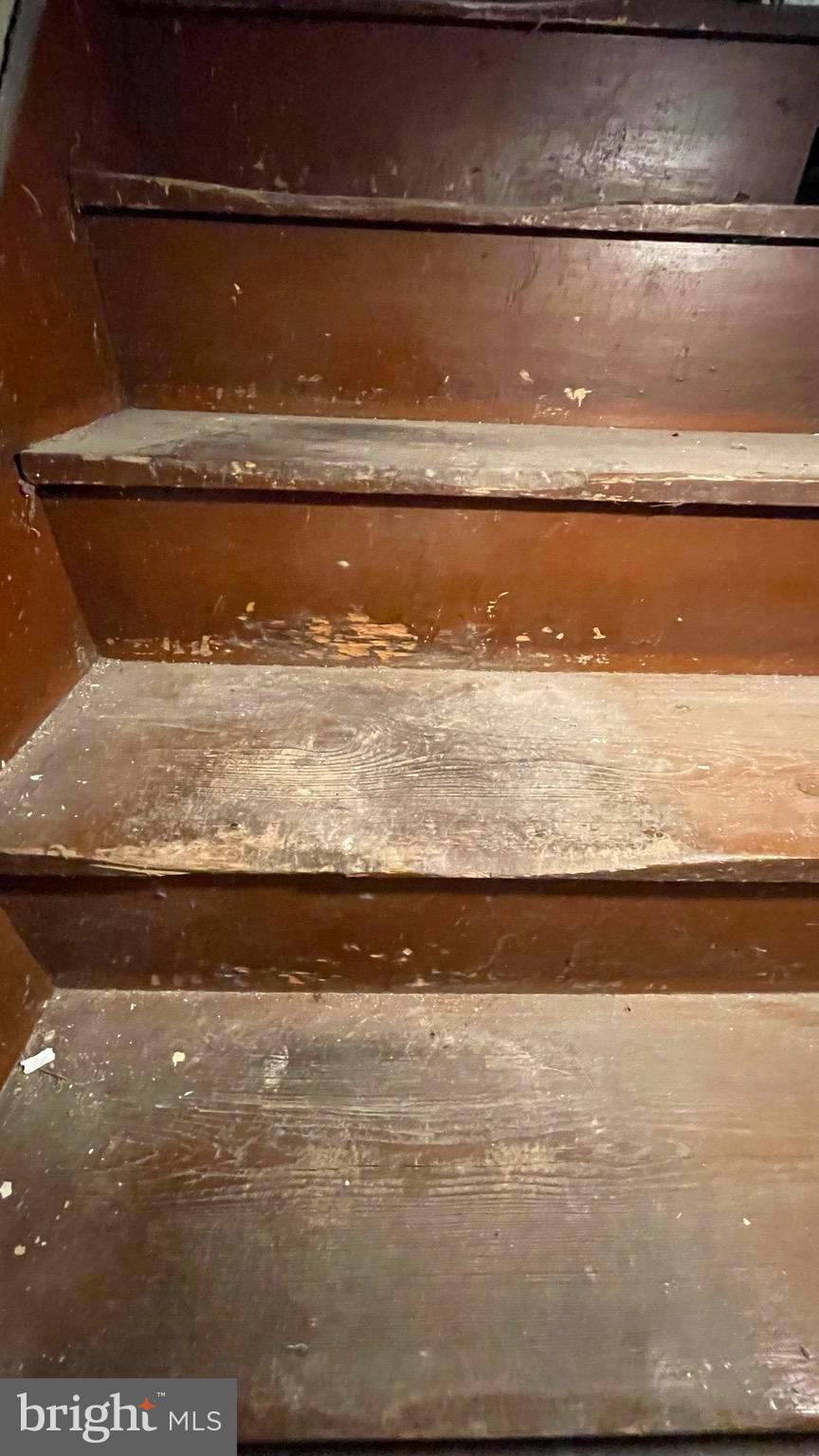 CITY OF MARTINSBURG - Commercial Sale