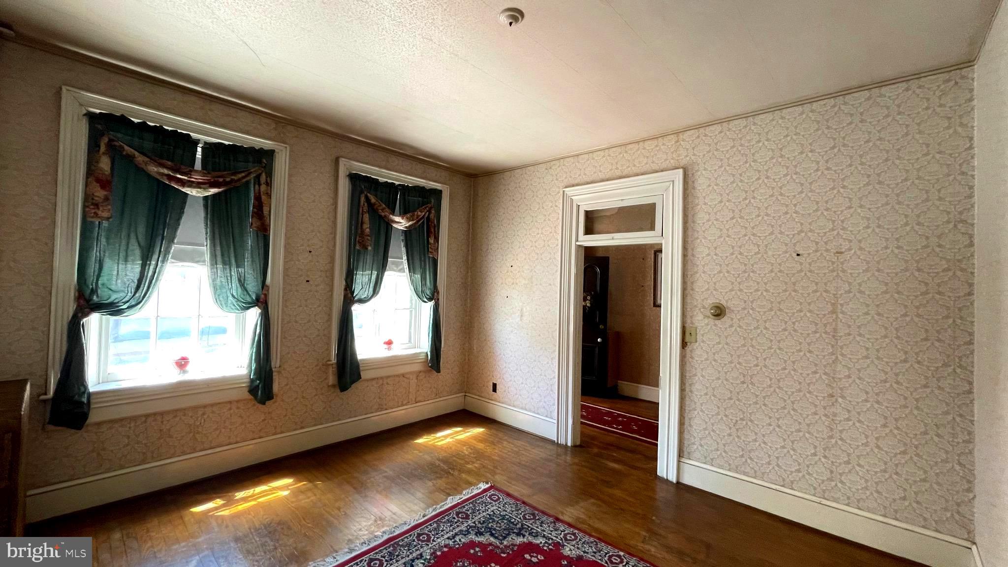 CITY OF MARTINSBURG - Commercial Sale