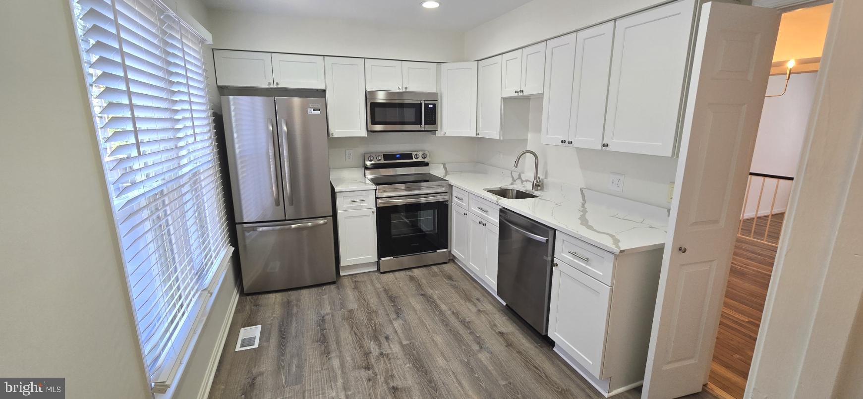 BRIGHTON SQUARE - Residential Lease